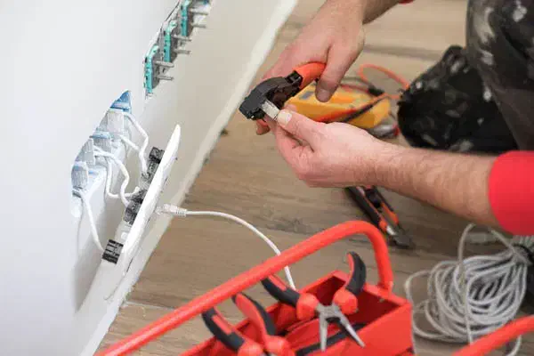 برق کشی ساختمان|خدمات پیشه و مهارت|زاهدان, |دیوار