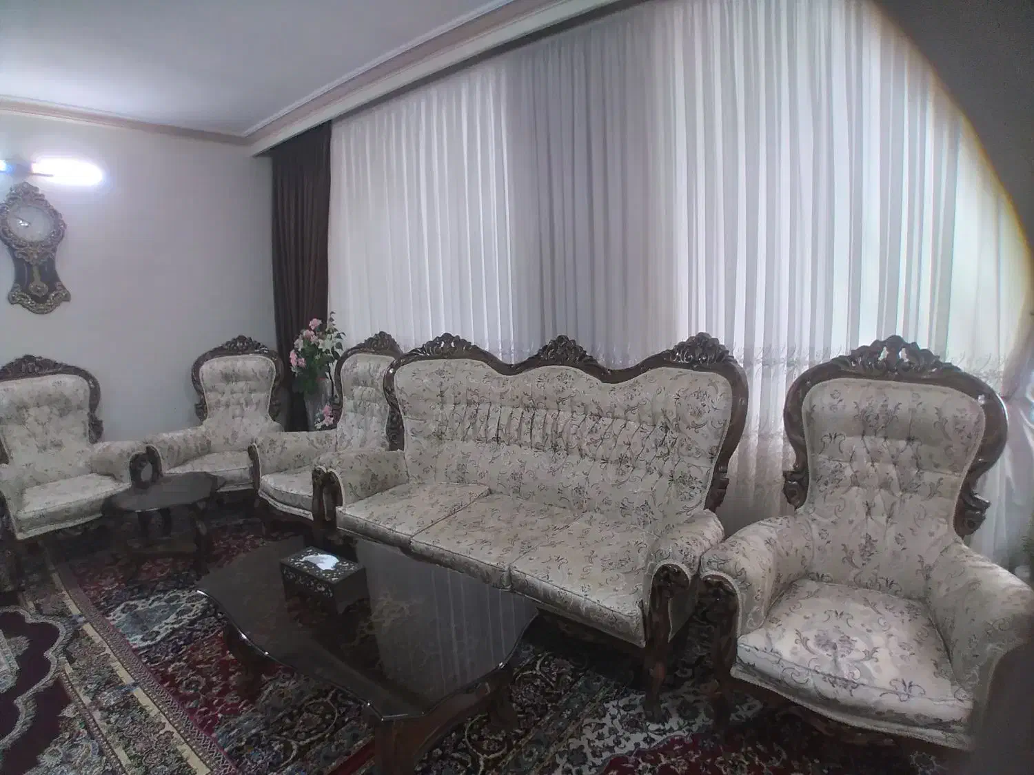 مبلمان ۹ نفره سلطنتی و کلاسیک|مبلمان خانگی و میز عسلی|مشهد, شاهد (شهرک غرب)|دیوار