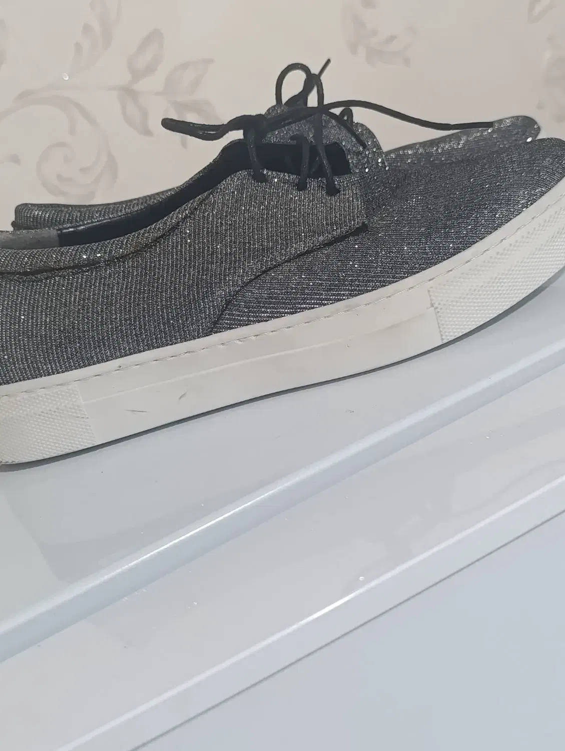 کفش اسپورت مجلسی اکلیلی|کیف، کفش، کمربند|خوی, |دیوار