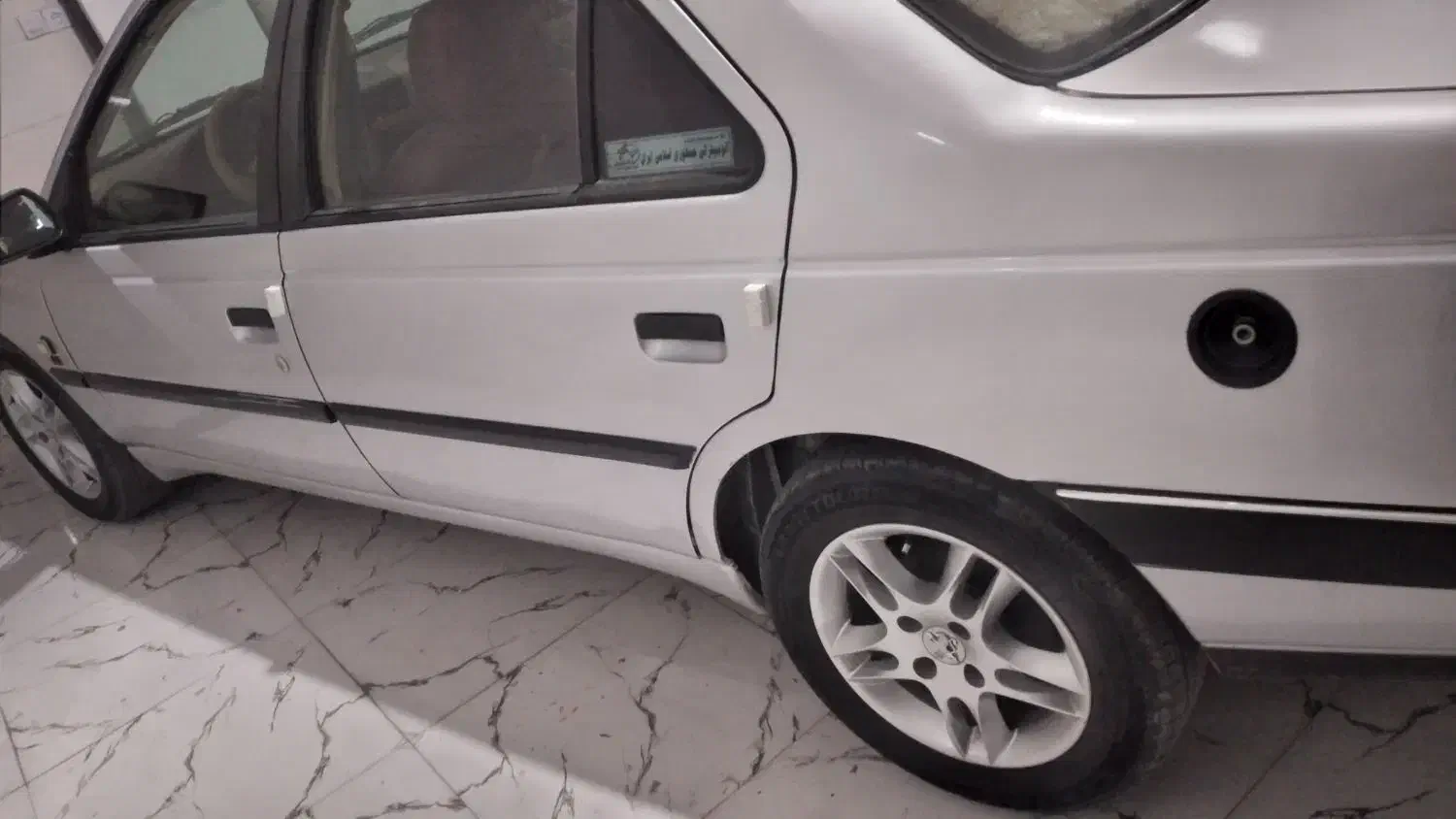 پژو ۴۰۵ دوگانه کارخونه مدل ۹۳ خط تولید تهران|خودرو سواری و وانت|ایوان, |دیوار