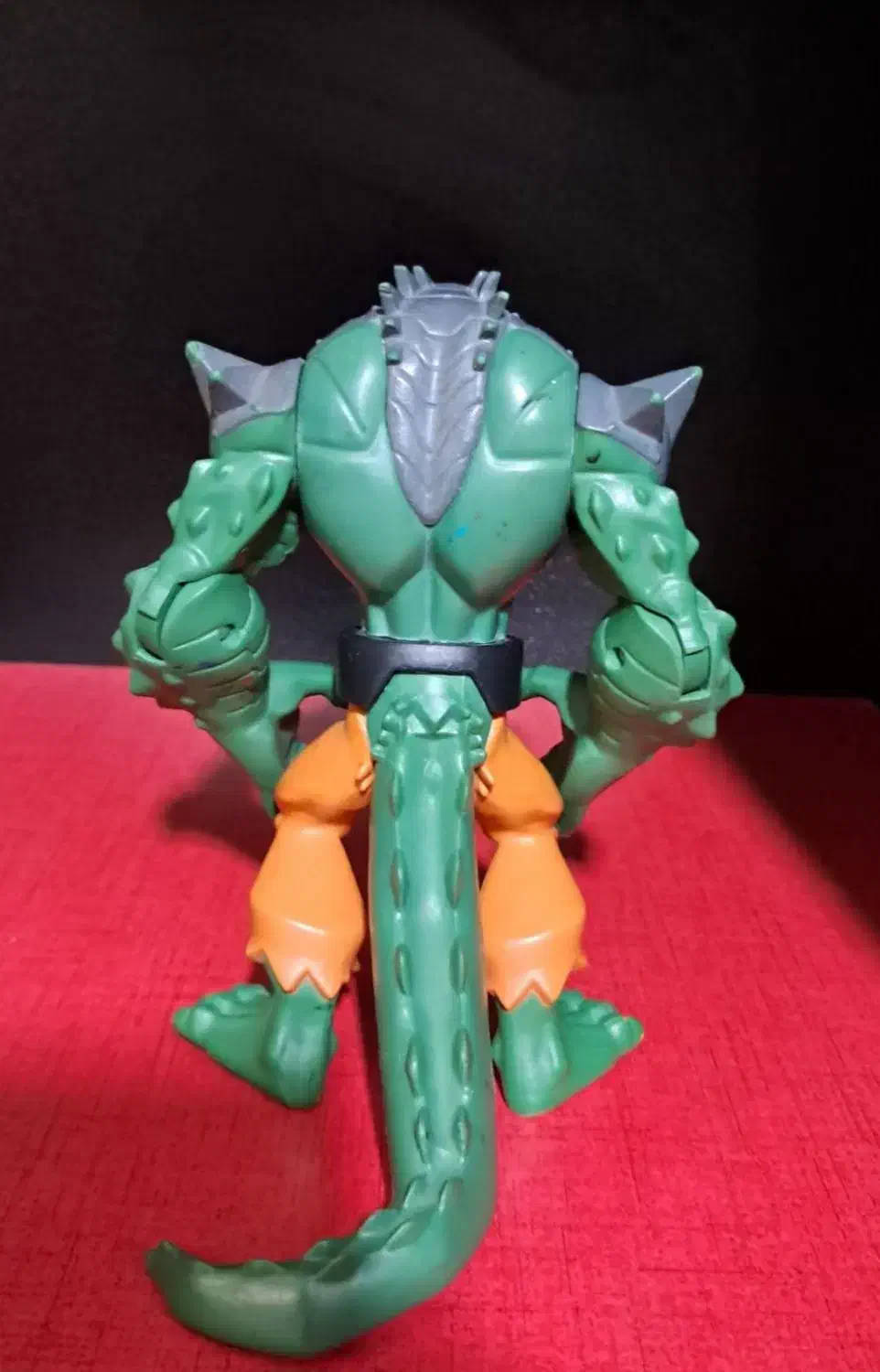 اکشن فیگور اورجینال از سری انیمیشن بتمن 2012|مجسمه، تندیس، ماکت|تربت جام, شهید نصرالهی|دیوار