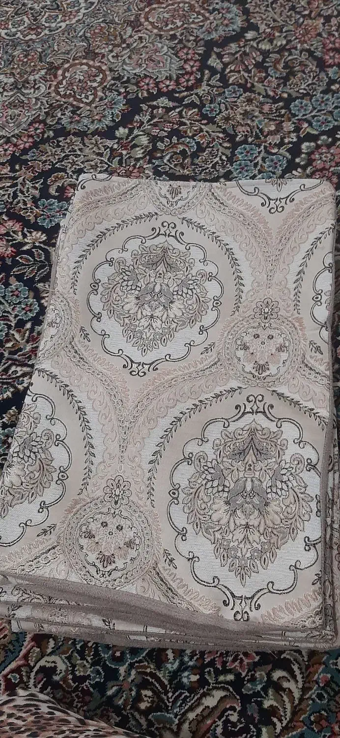 ۶ تا رویه بالشت در حد نو ۵۰۰ تومان|رختخواب، بالش، پتو|اسلامآباد غرب, |دیوار