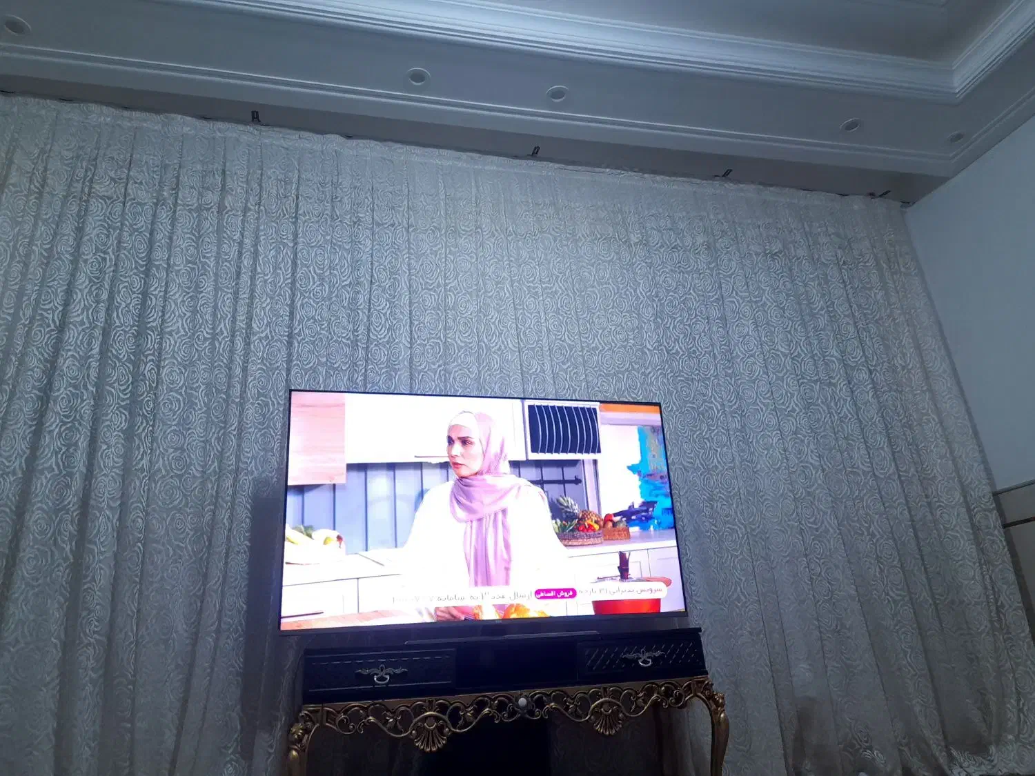 پرده سالن|پرده، رانر، رومیزی|قنوات, |دیوار