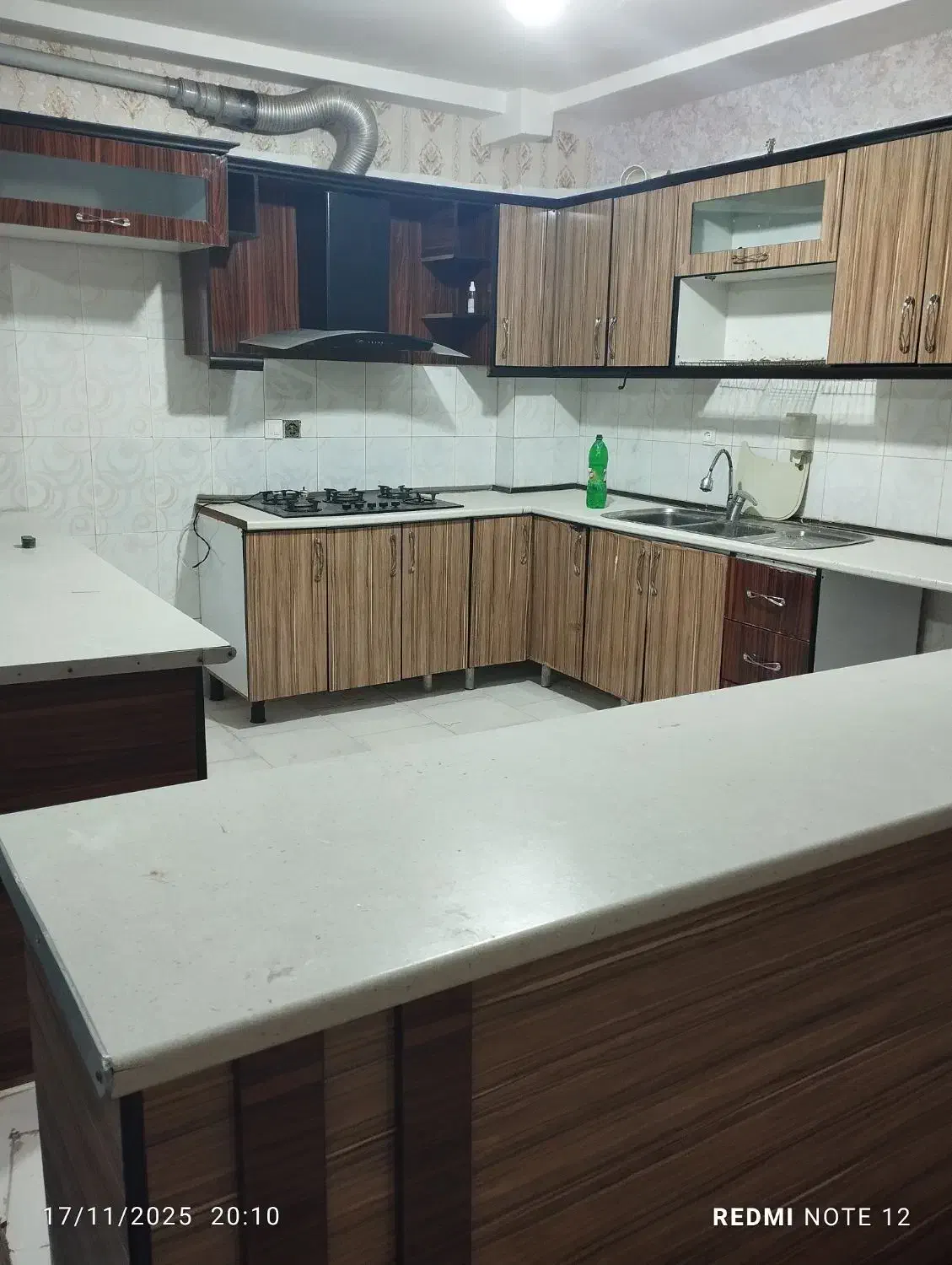 اجاره‌ی آپارتمان تر و تمیز / مجتمع مهر و جوانان|اجارهٔ آپارتمان|چابهار, |دیوار