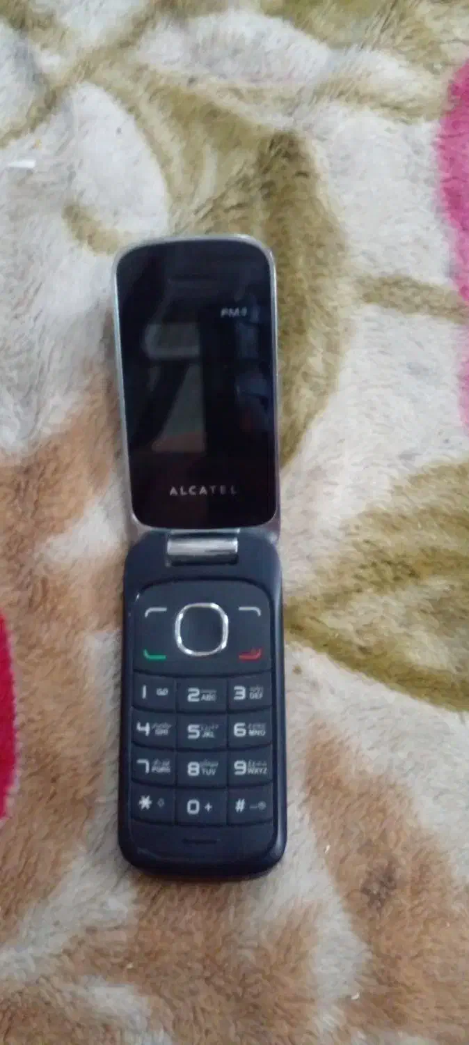 گوشی ساده آلکاتل دوربین nikon|موبایل|مشهد, هفت تیر (نه دره)|دیوار