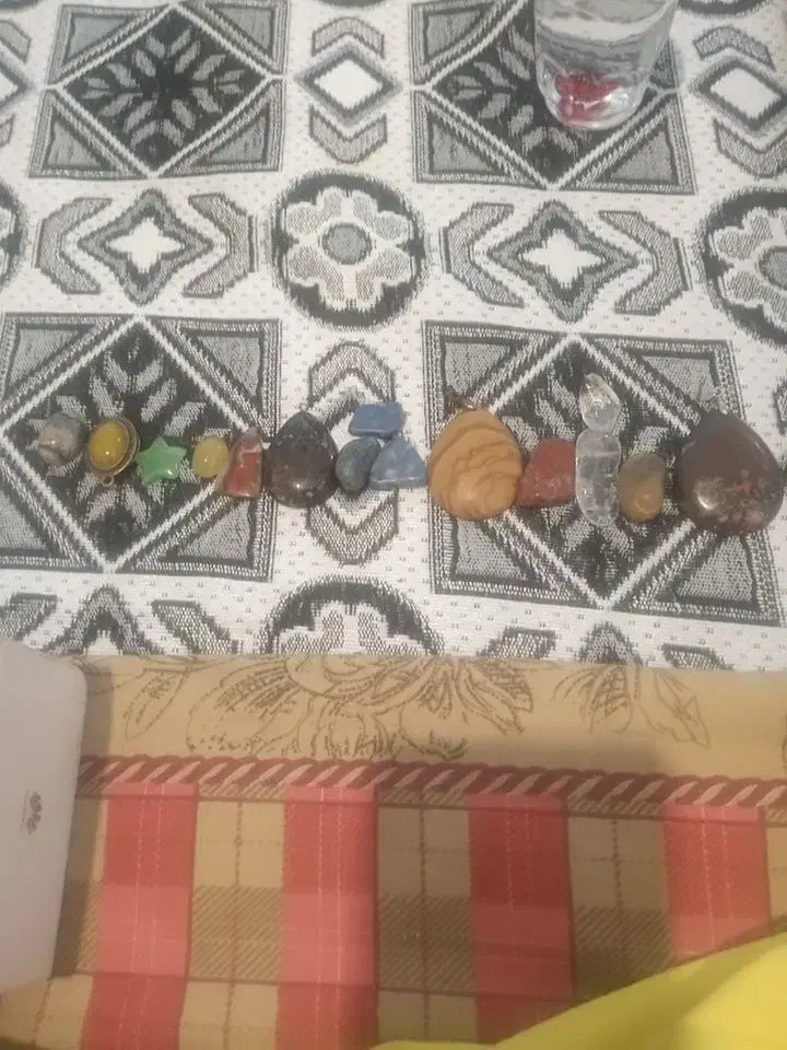 تعداد۲۵عددسنگ معدنی وزیبا|جواهرات|پردیس, فاز ۴|دیوار