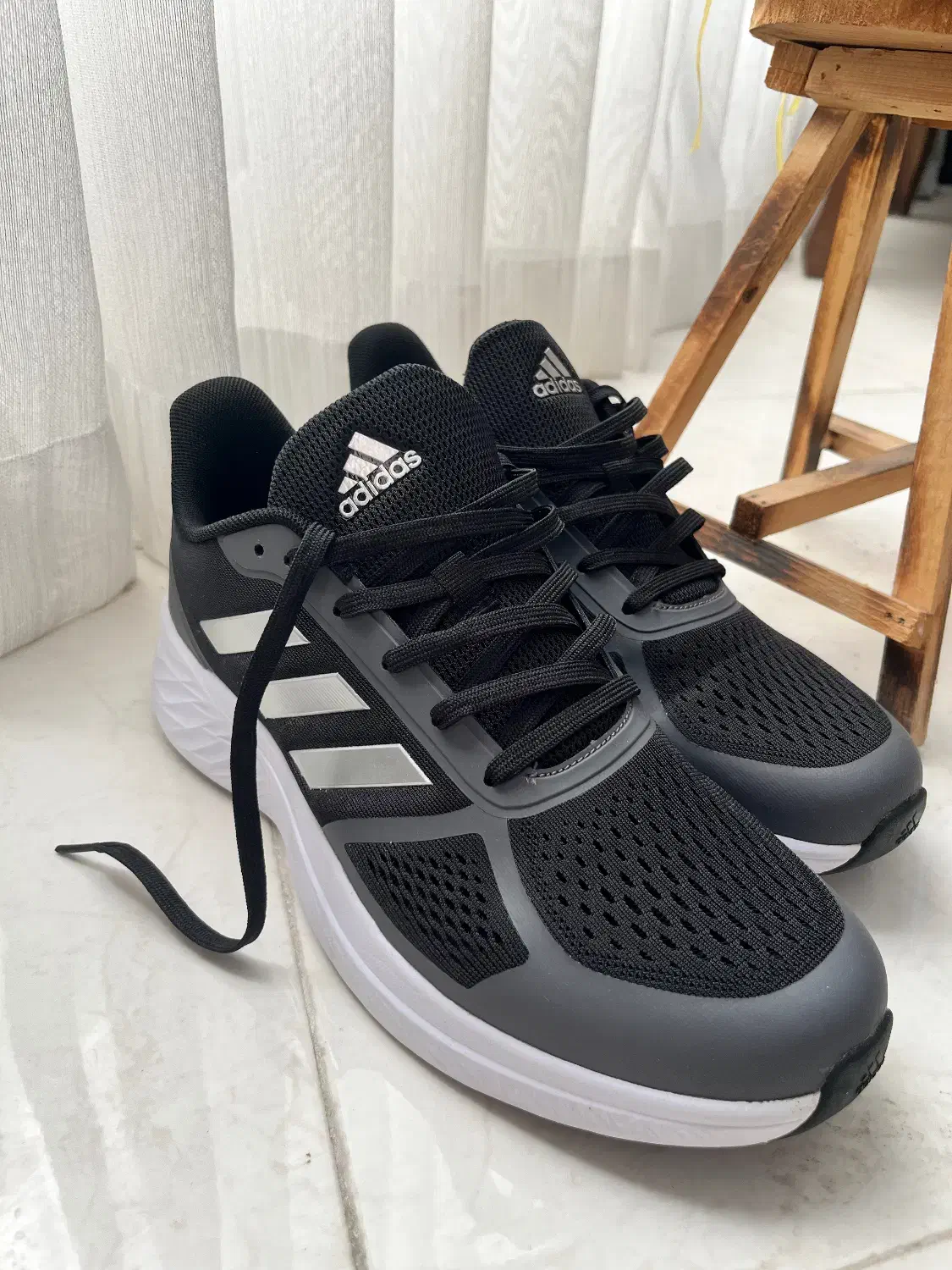 کفش ورزشی آدیداس نو|کیف، کفش، کمربند|شیراز, زرهی|دیوار