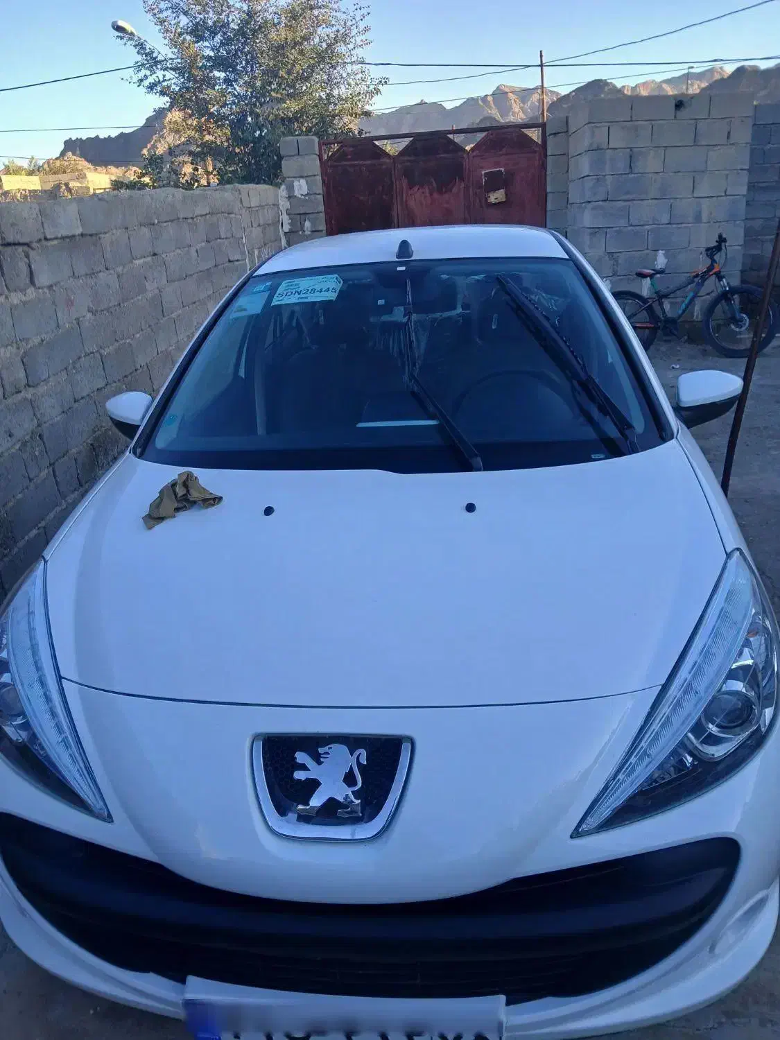 پژو۲۰۷تیوتری|خودرو سواری و وانت|سیرجان, |دیوار