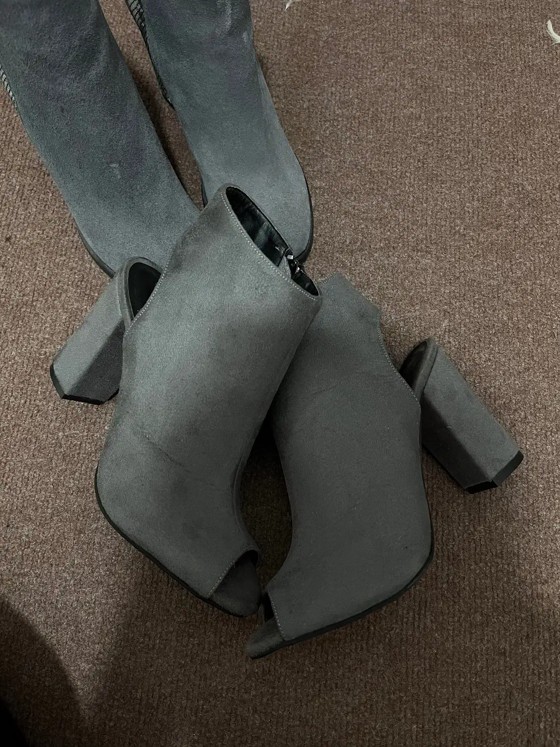 نیم بوت پاشنه دار|کیف، کفش، کمربند|ساری, |دیوار