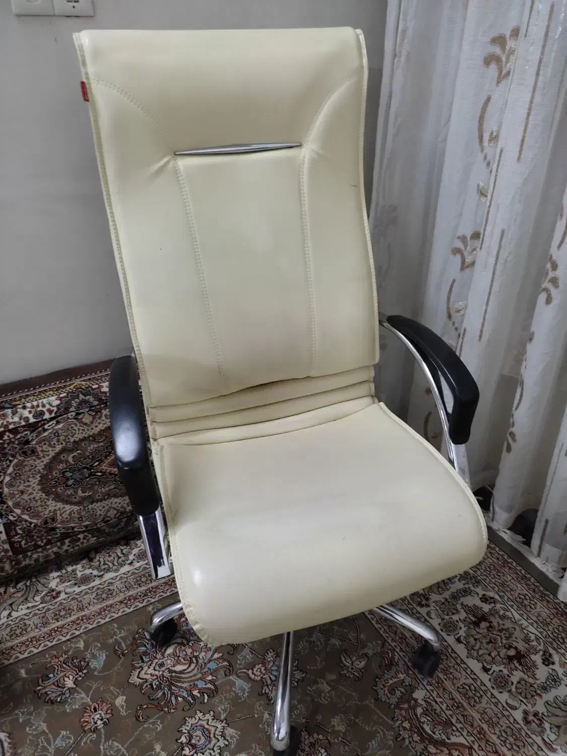 صندلی اداری|دفتر کار|قم, نخودی|دیوار