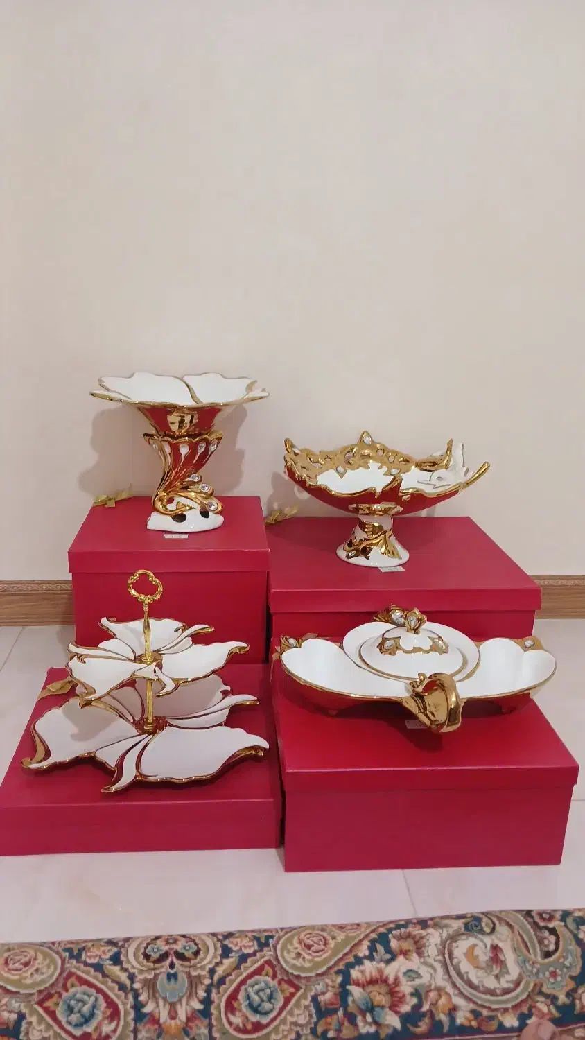 ست ظروف پذیرایی|ظروف سرو و پذیرایی|بوئین زهرا, |دیوار