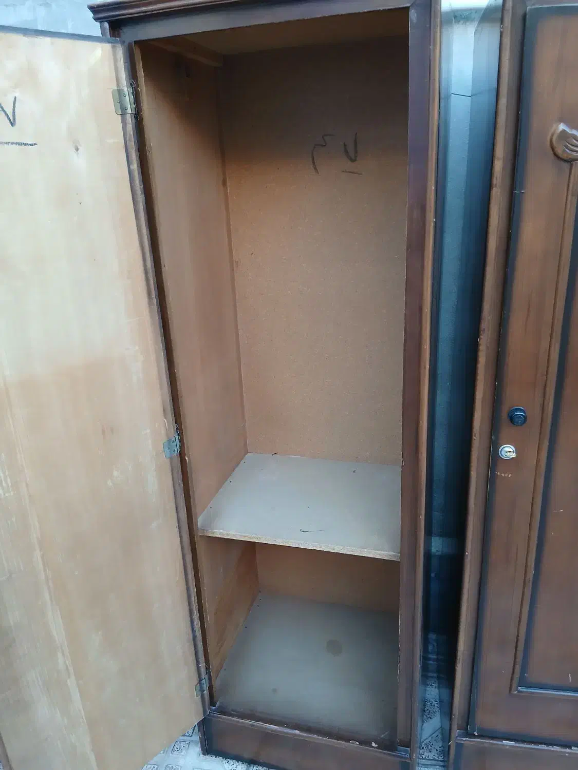 کمد|جاکفشی، کمد، دراور|خوی, |دیوار