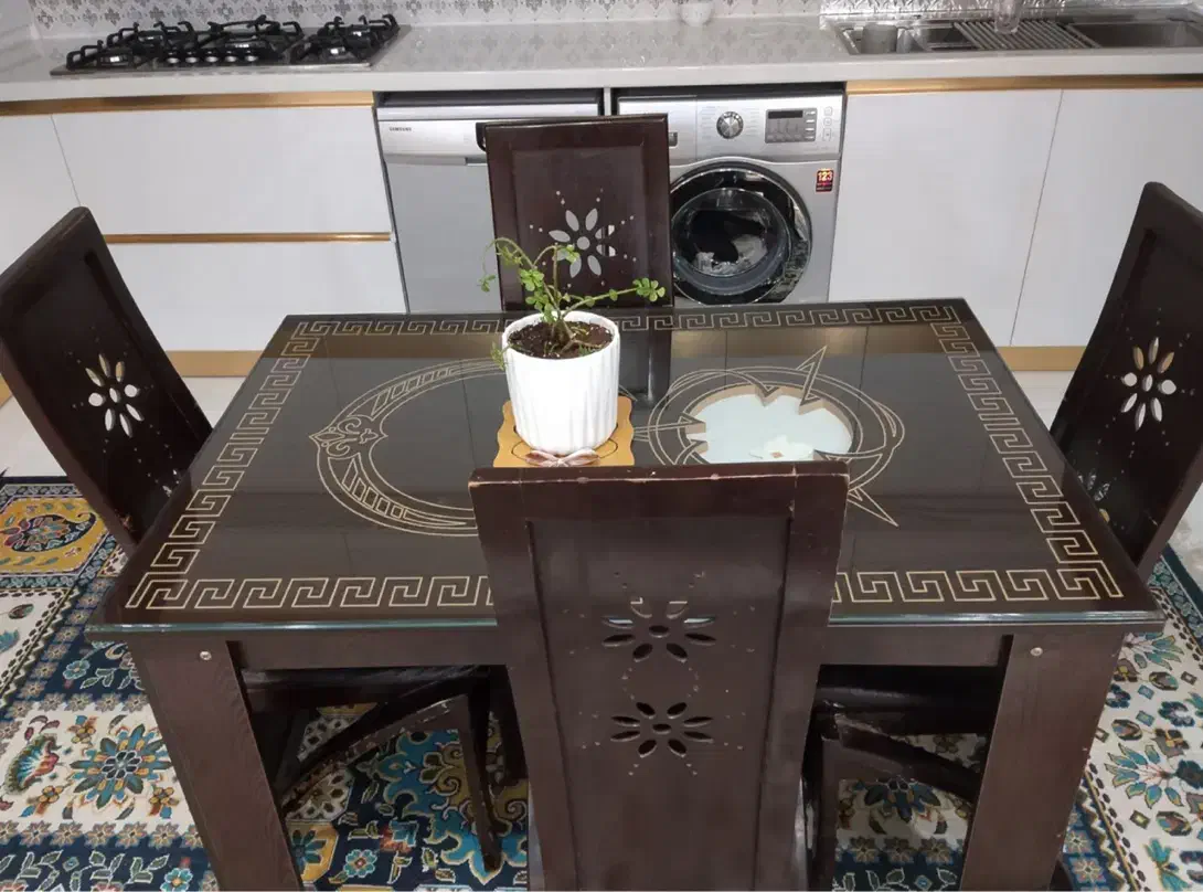 میز غذا خوری|میز و صندلی غذاخوری|اردبیل, |دیوار