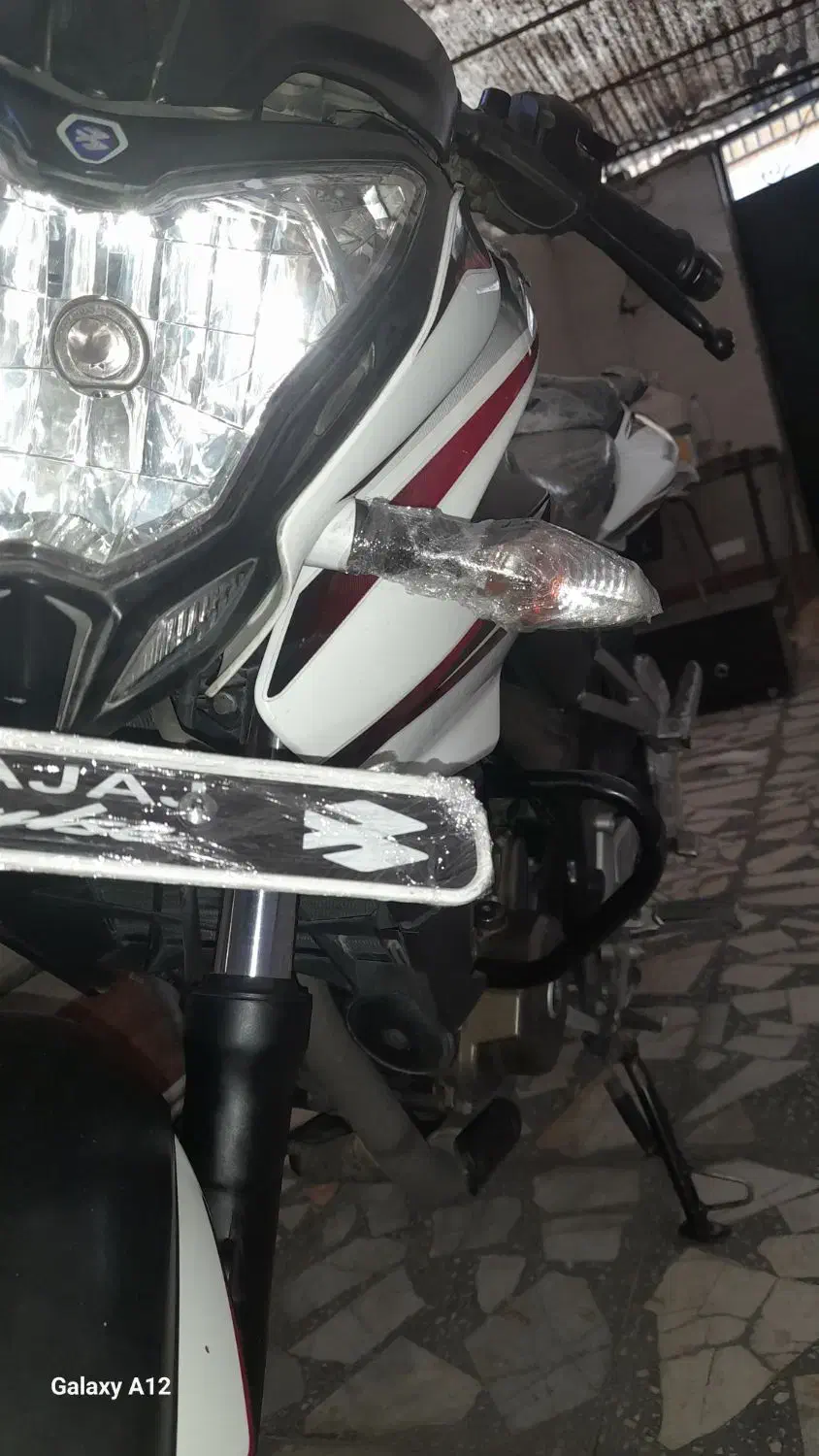 آن اس ۲۰۰ صفر واقعی|موتورسیکلت|کرج, کمال‌شهر|دیوار