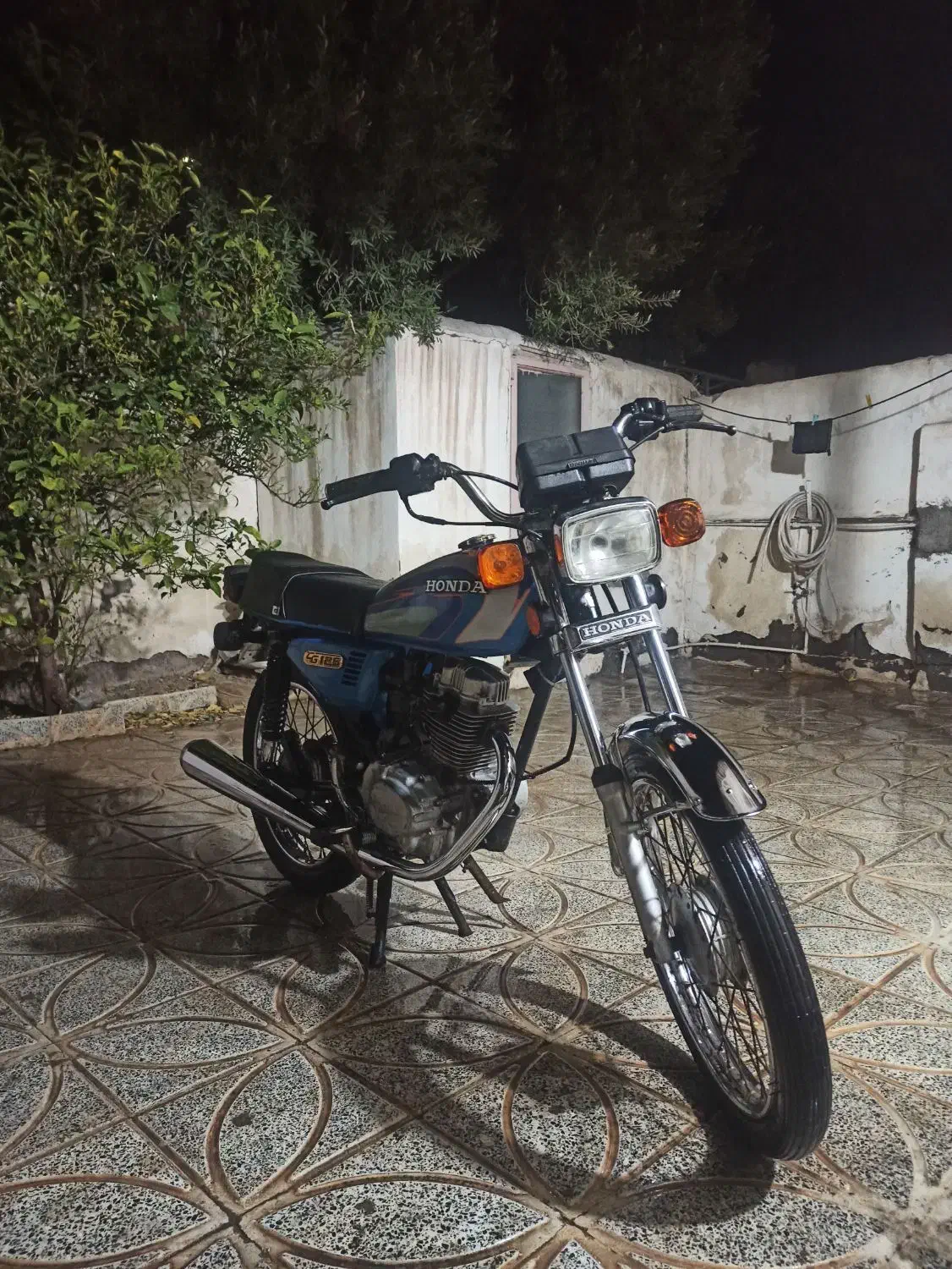 هوندا125|موتورسیکلت|رشت, چله خانه|دیوار