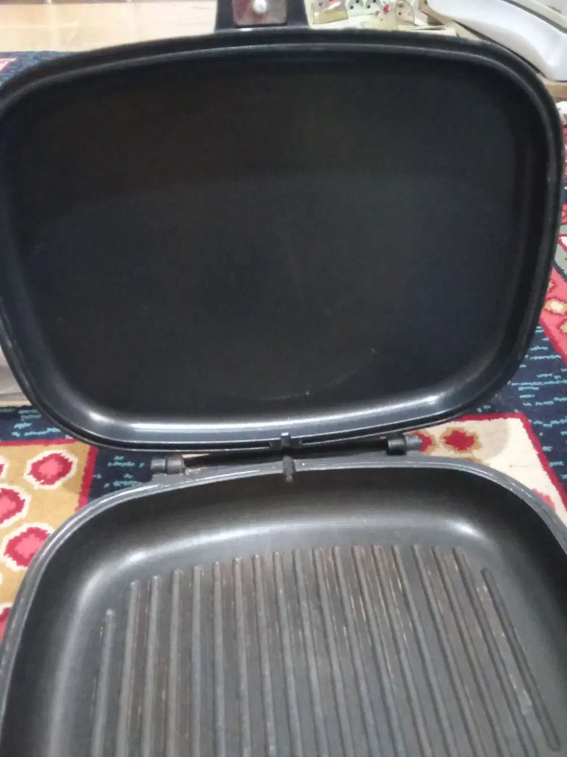 ماهیتابه چدن|ظروف پخت‌وپز|تربت‌حیدریه, مظفریه|دیوار