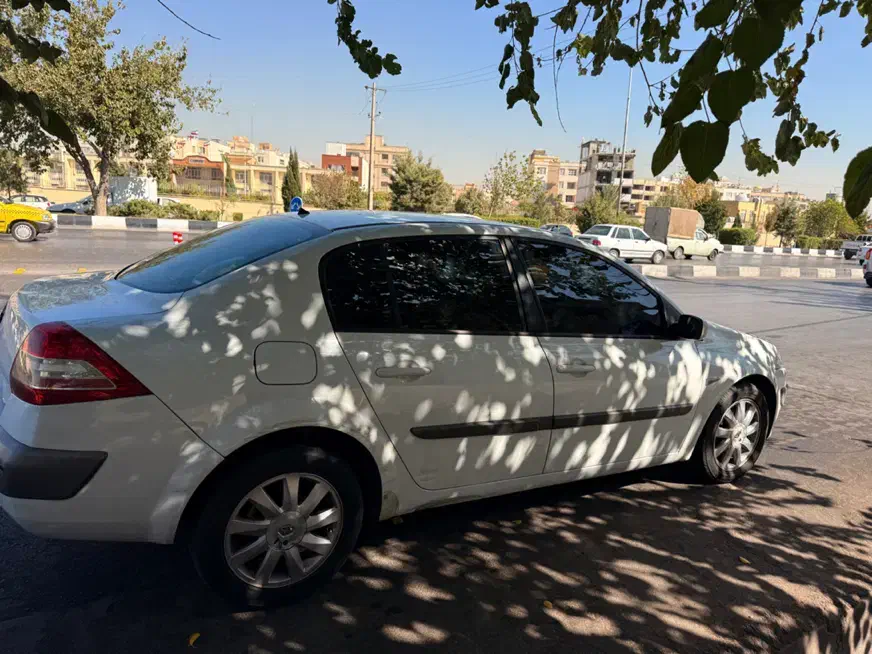 مگان اتومات مدل ۹۲|خودرو سواری و وانت|شیراز, جمهوری|دیوار