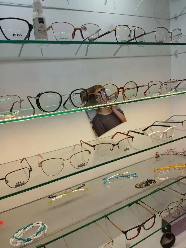 فروش عینک  باکمترین قیمت|زیورآلات و اکسسوری|سنندج, |دیوار