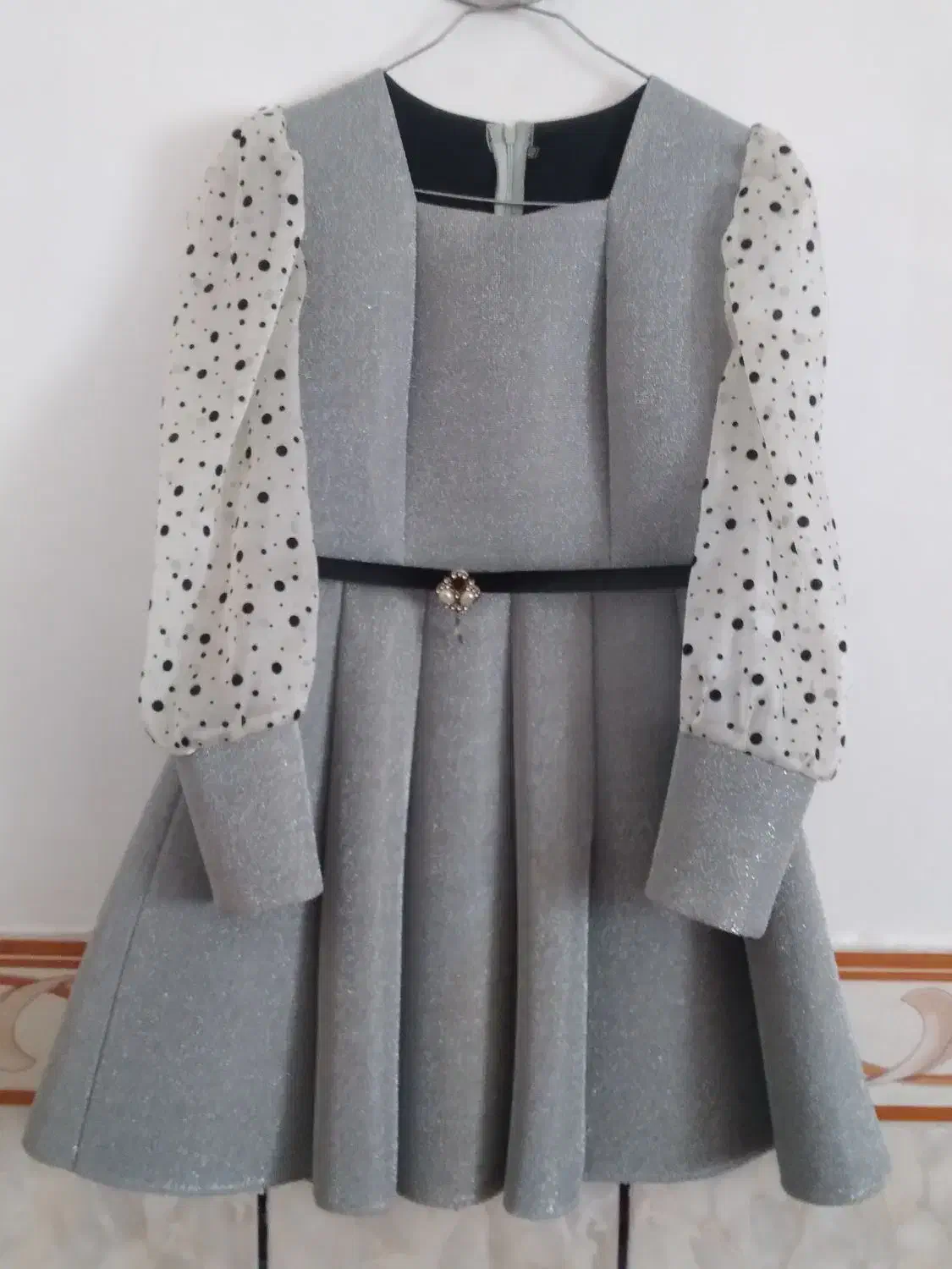 پیراهن عروسکی نو|لباس|نوده خاندوز, |دیوار