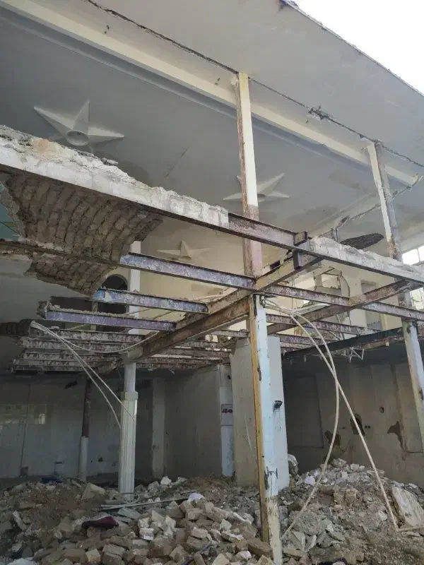 تخریب منازل مسکونی ، کنده کاری کاشی گچ|خدمات پیشه و مهارت|خوی, |دیوار