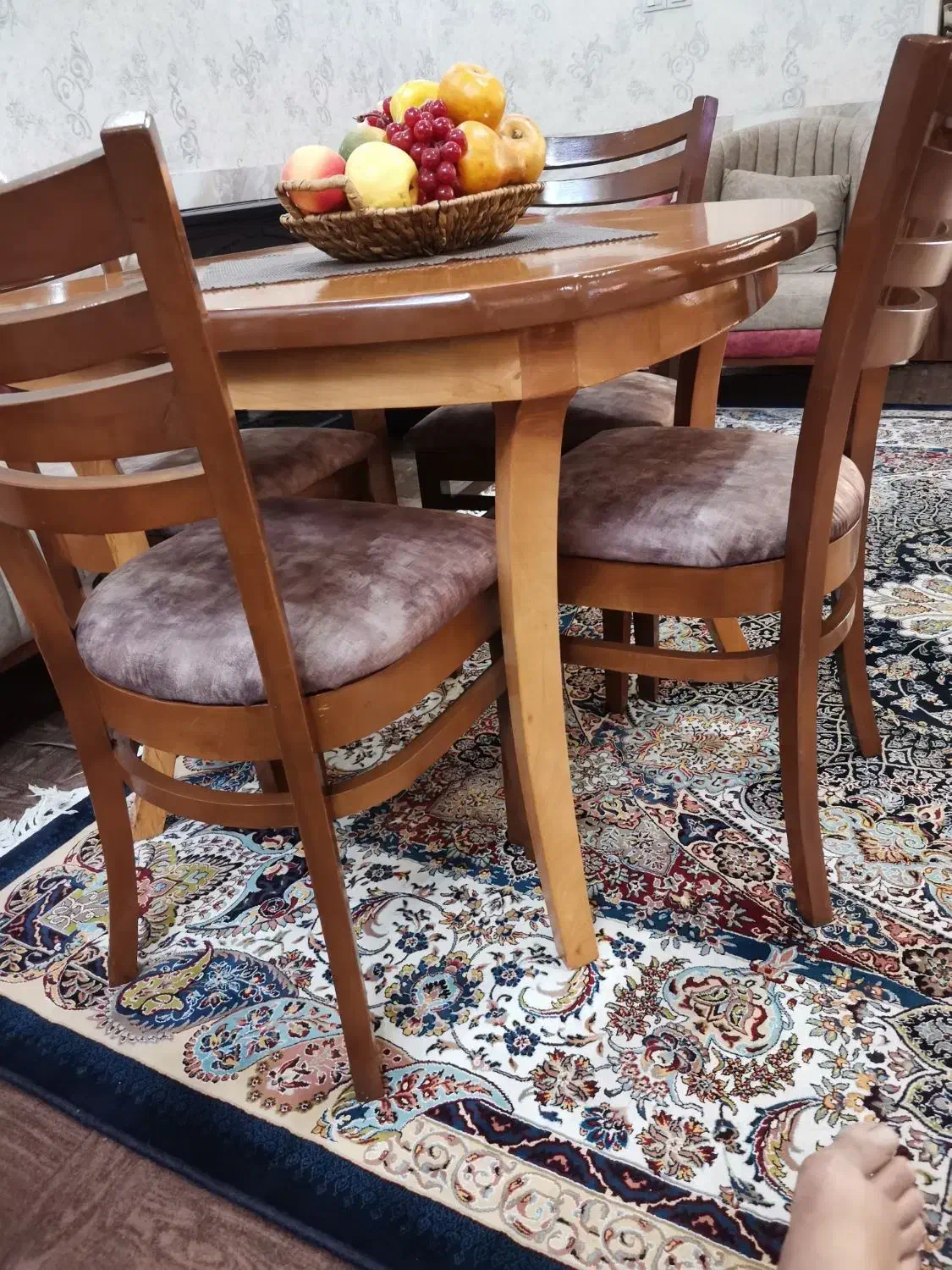 میز و صندلی ناهارخوری 4نفره چوب راش نونو|میز و صندلی غذاخوری|شیراز, صاحب الزمان|دیوار