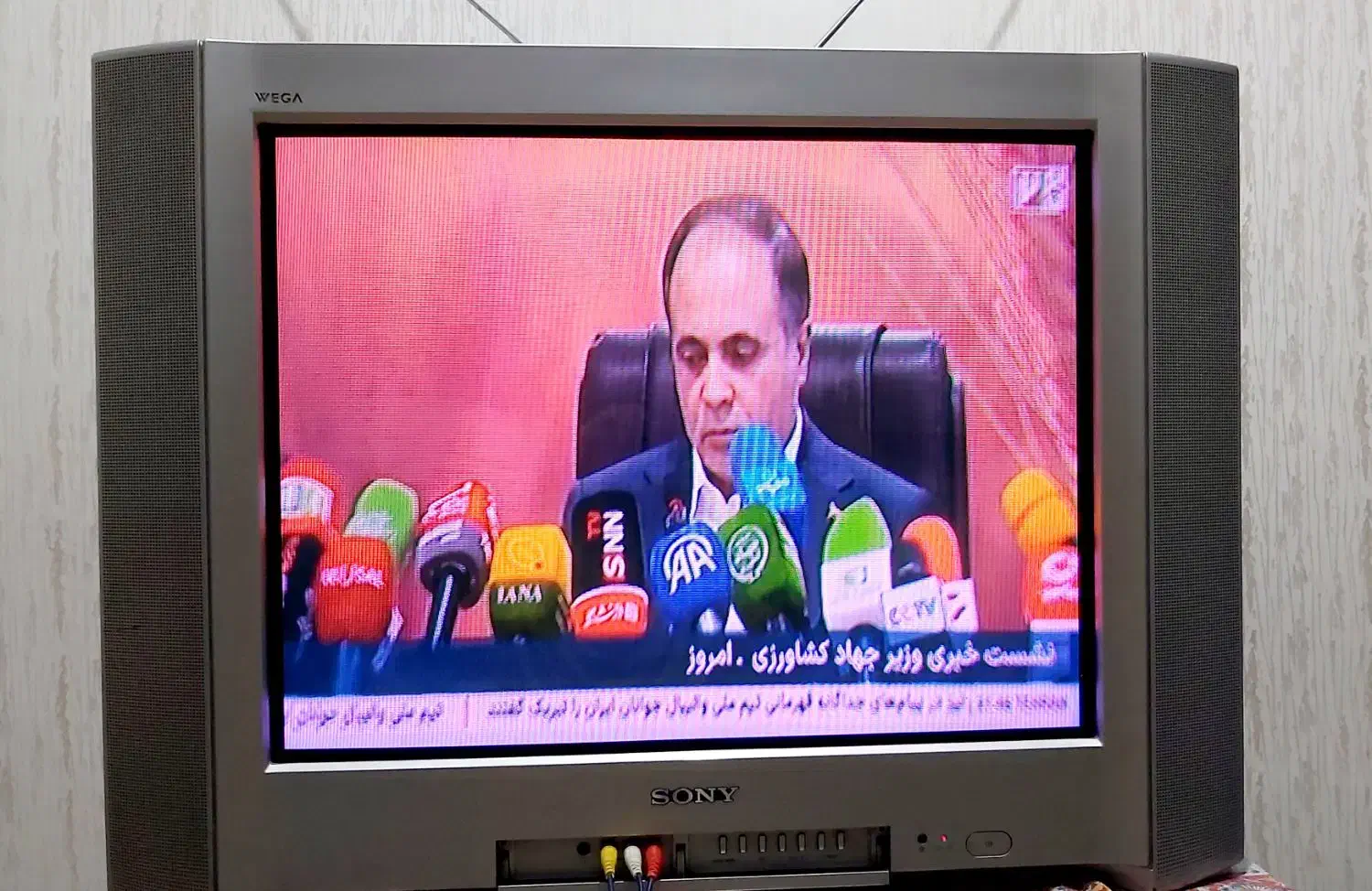 تلوزیون سونی ۲۹اینچ SONY|تلویزیون و پروژکتور|مبارکه, |دیوار