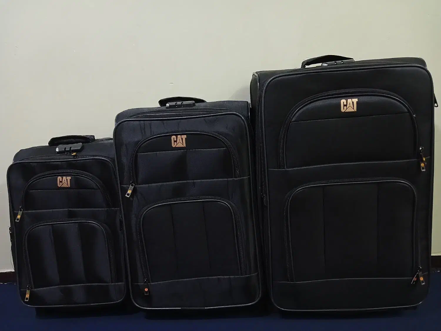 ساک مسافرتی چرخدار|کیف، کفش، کمربند|اهواز, فاز ۱ پادادشهر|دیوار