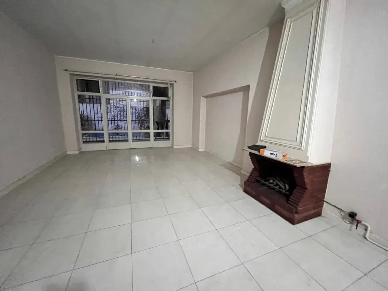 ۱۴۰ متر ویلایی چهار راه پاسداران