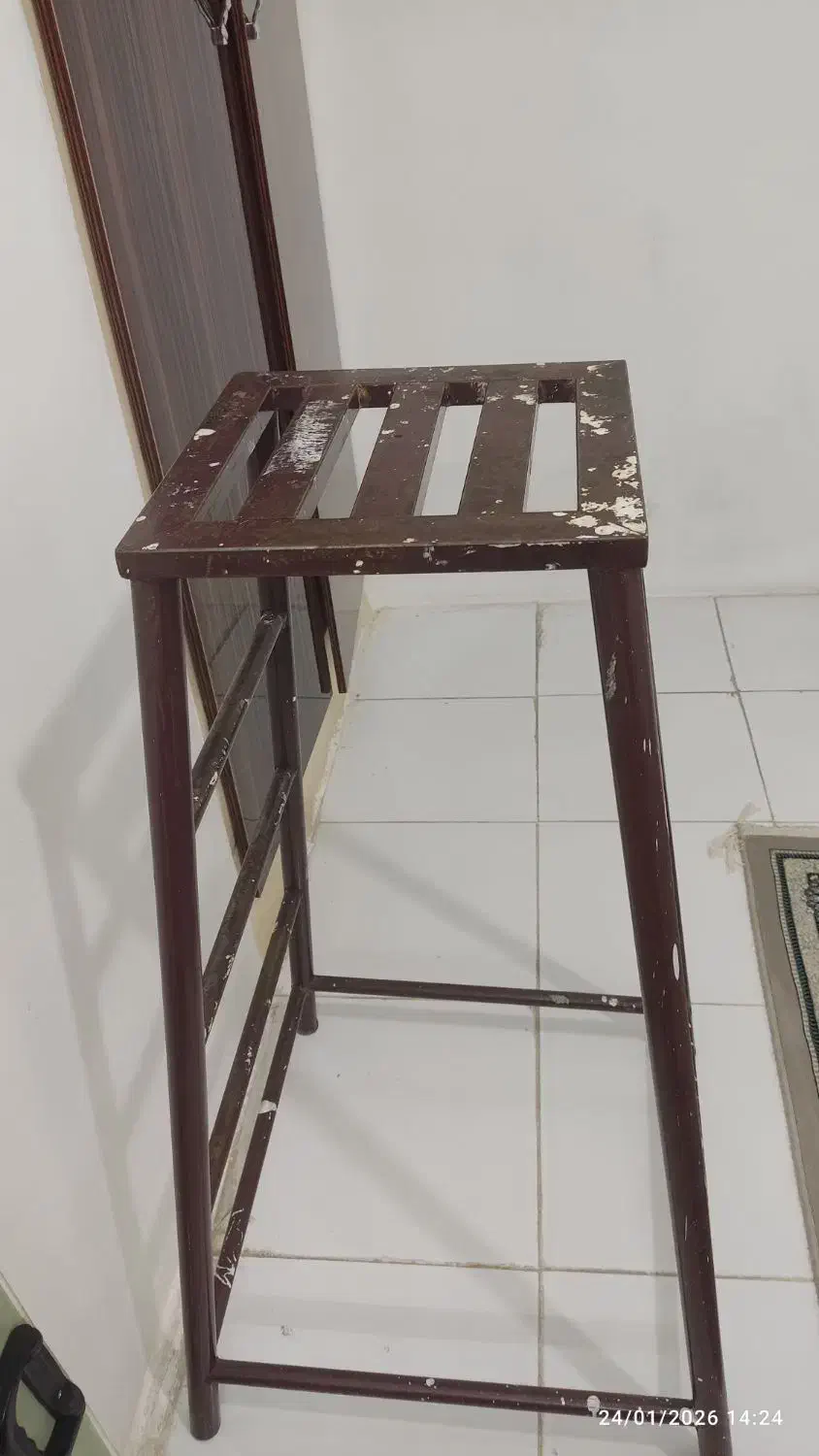 چهارپایه پروفیل سبک|صندلی و نیمکت|فردیس, شهرک شهید حسینی|دیوار