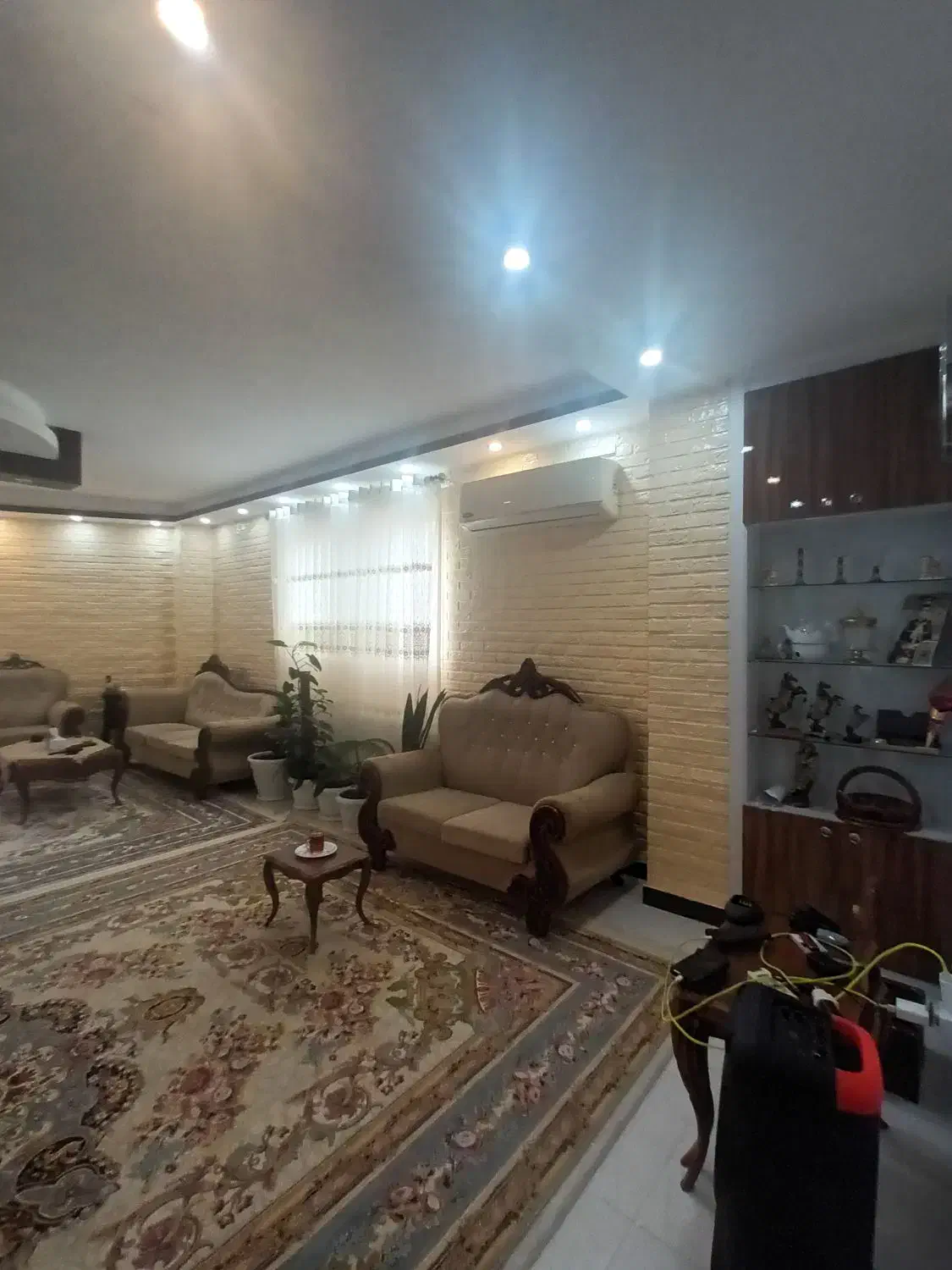 واحد۳خواب.سنددار.محدوده پیام نور|فروش آپارتمان|رشت, آب و برق|دیوار