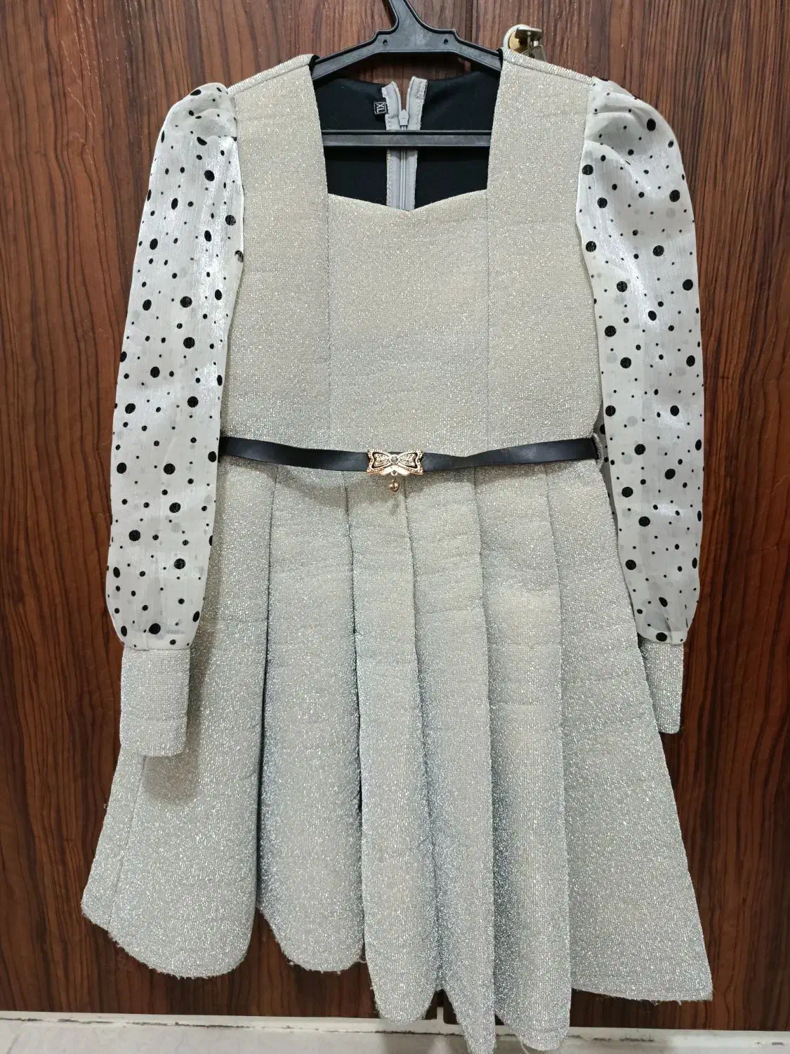 لباس بچگانه|لباس|بیجار, |دیوار