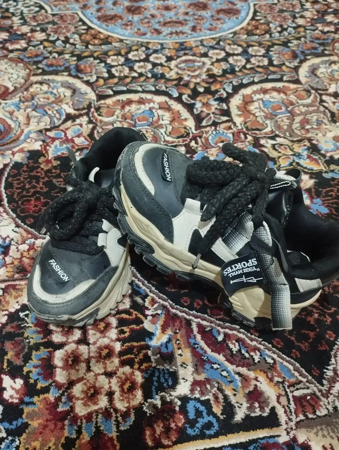 کفش اسپرت سایر 31|کیف، کفش، کمربند|یاسوج, |دیوار