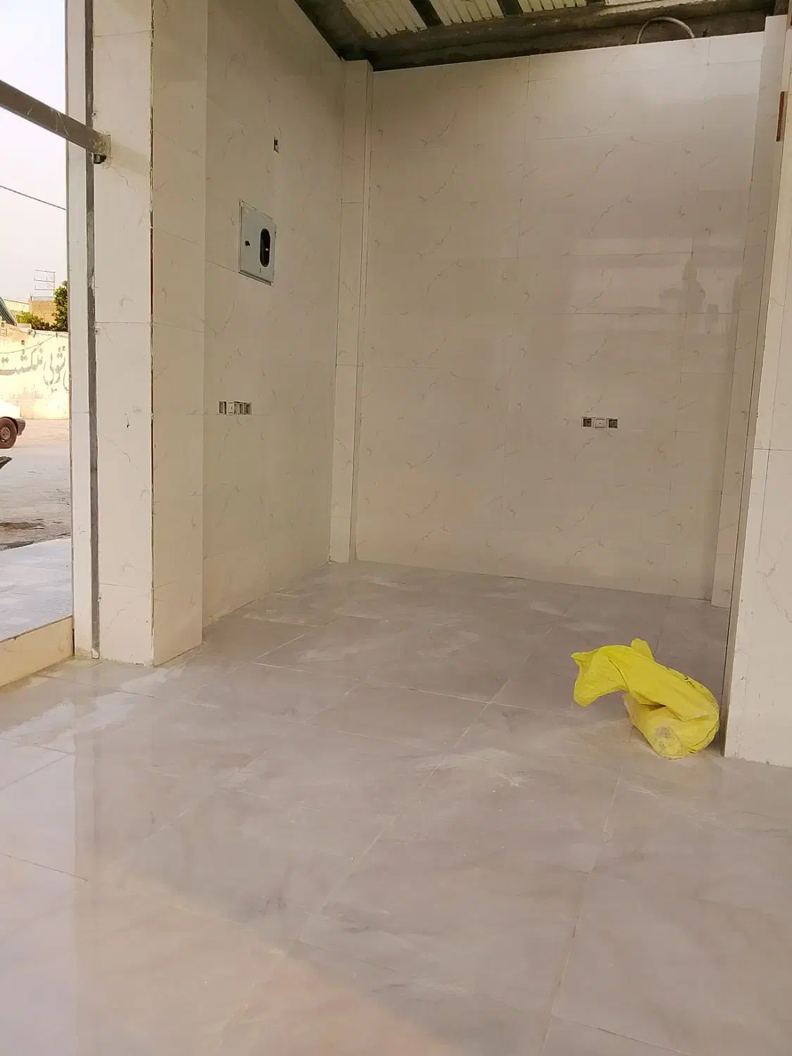 نصب لوله کشی آب و فاضلاب کاشی کاری نما ساختمان|خدمات پیشه و مهارت|باغ ملک, |دیوار