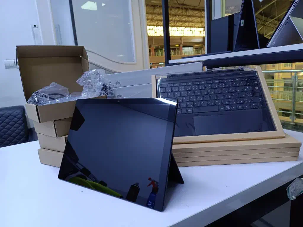 مایکروسافت سرفیس پرو 6 Microsoft surface pro|رایانه همراه|تهران, فلسطین (میدان انقلاب)|دیوار