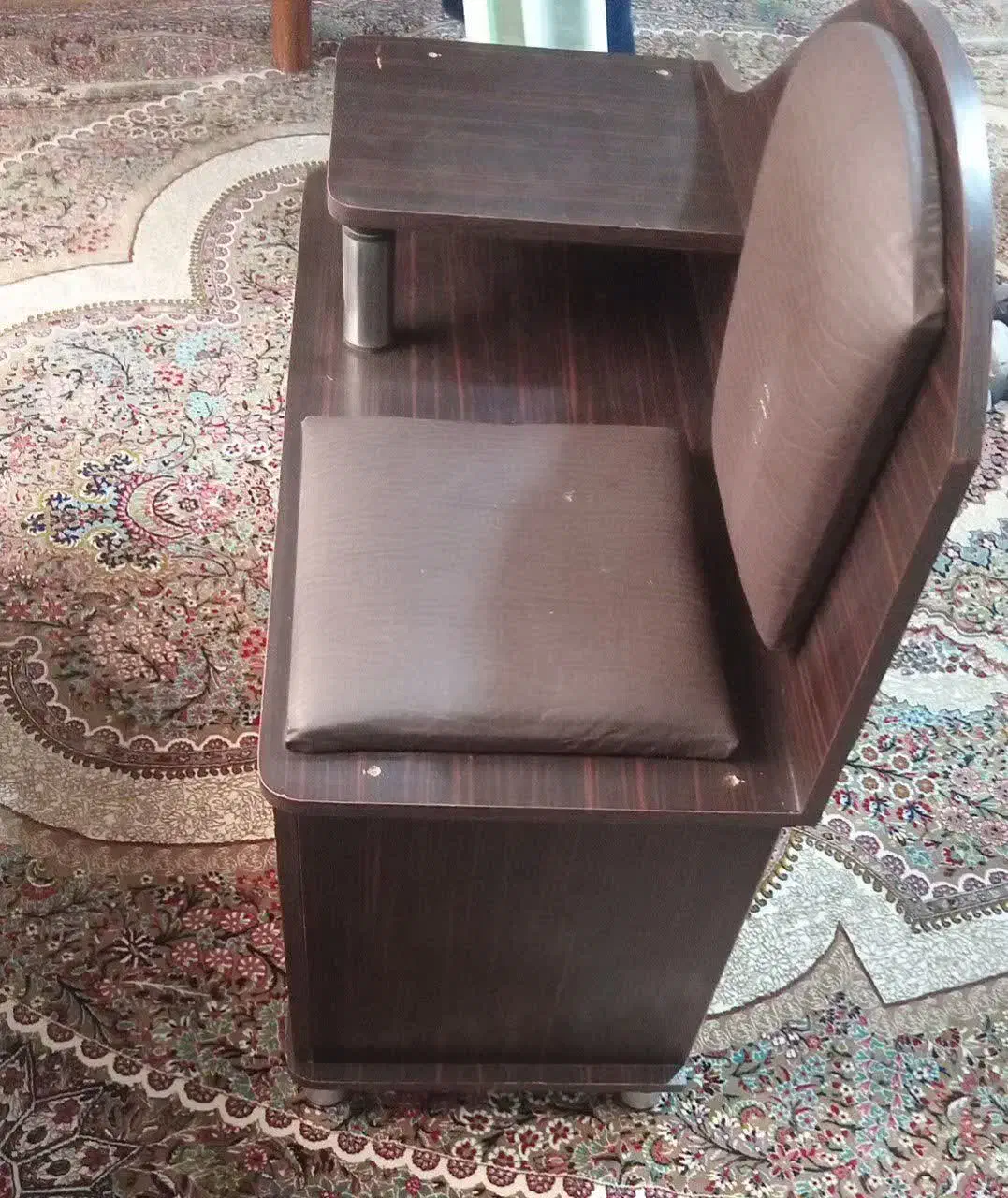 میز تلفن|میز تلفن|سبزوار, فقیه سبزواری|دیوار