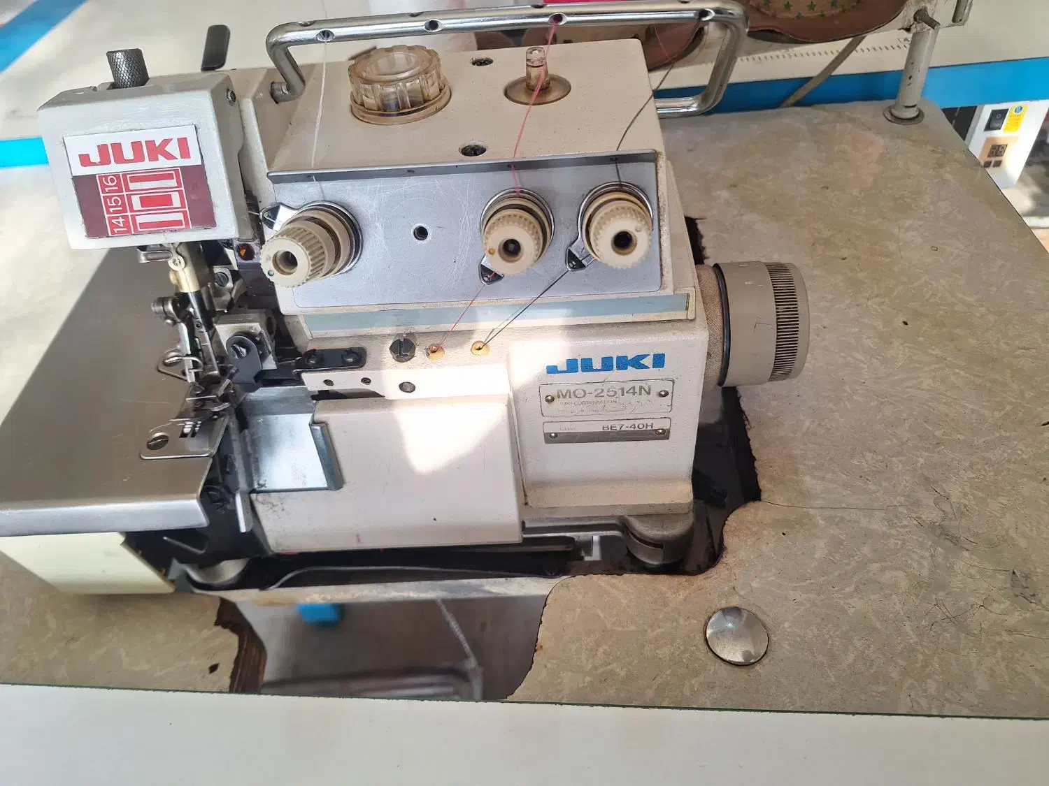 چرخ خیاطی|لوازم خیاطی و بافتنی|محمدشهر, همایون ویلا|دیوار