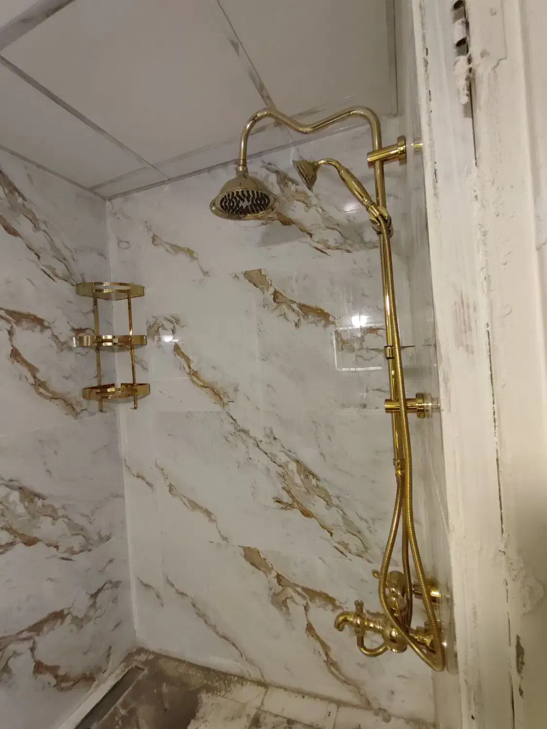 نصب روشویی،شیرالات،توالت فرنگی،والهنگ،تصفیه اب|خدمات پیشه و مهارت|خمین, |دیوار