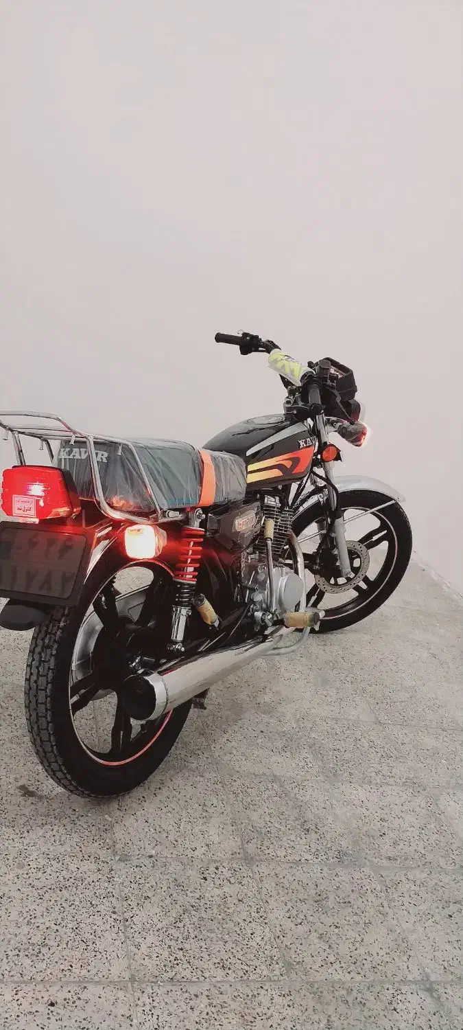 موتور ۲۰۰ کویر۴۰۲ خشک و پلم|موتورسیکلت|یاسوج, |دیوار