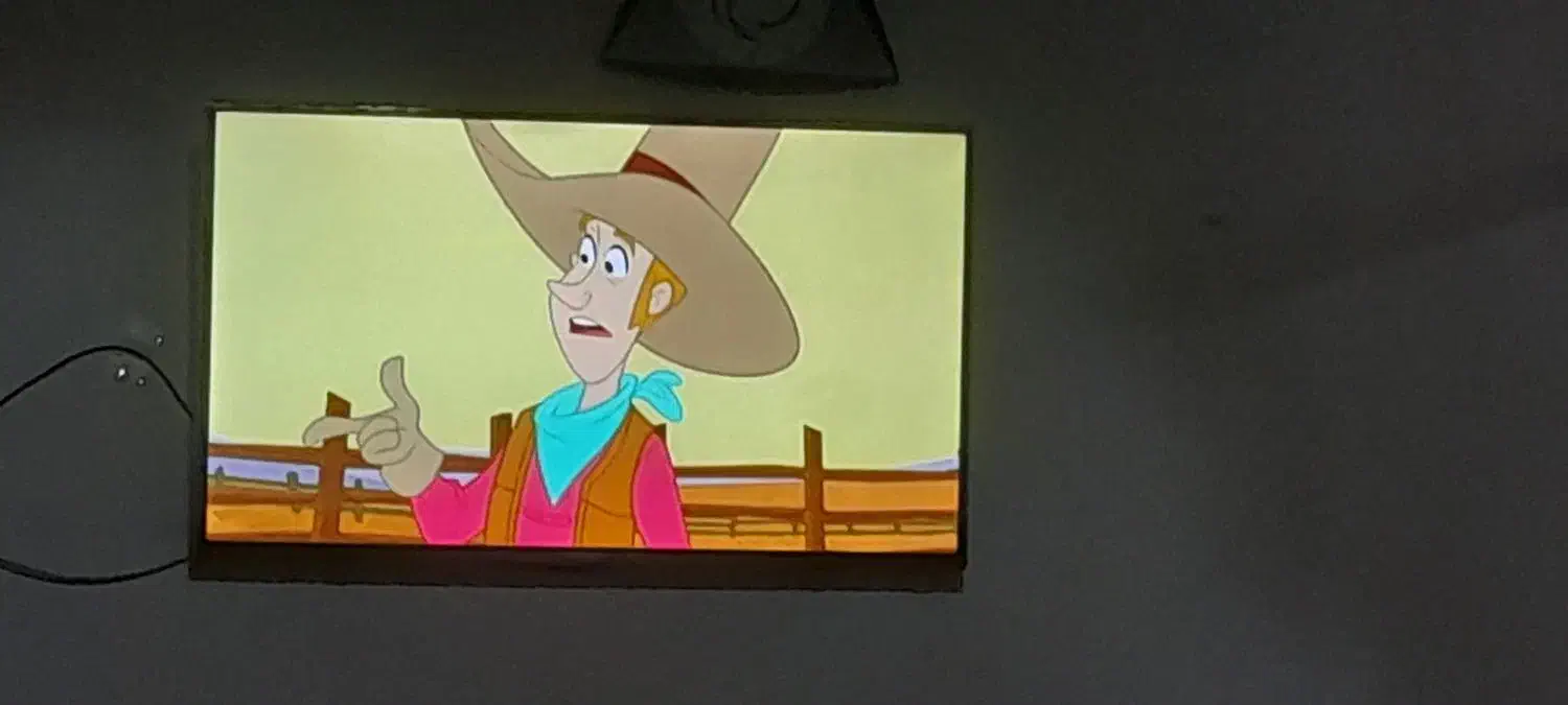 تلویزون ۴۳ اینچ|تلویزیون و پروژکتور|قم, حاج زینل|دیوار