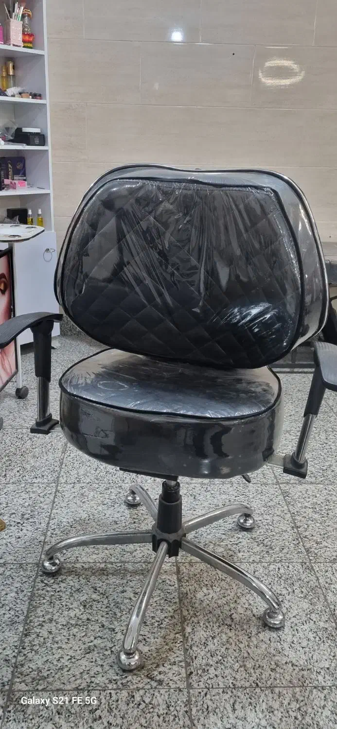 صندلی اصلاح ویهان|آرایشگاه و سالن‌های زیبایی|فردیس, شهرک شهید حسینی|دیوار