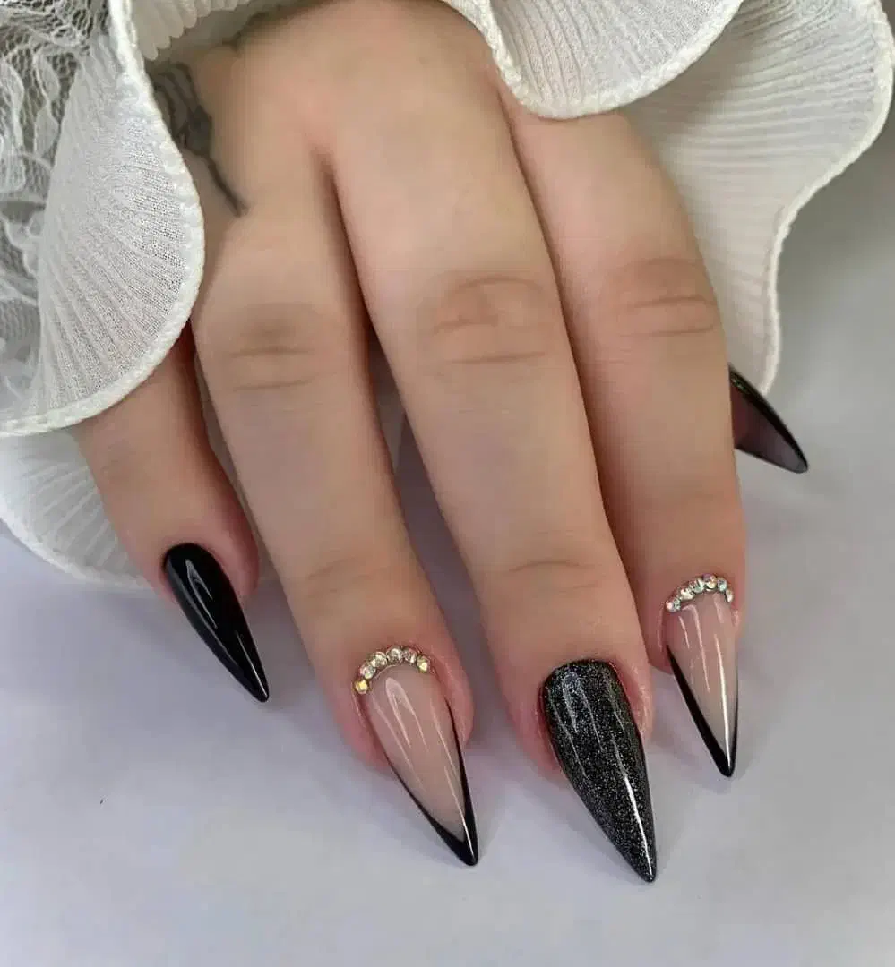 استخدام برای خدمات ناخن|استخدام درمانی، زیبایی، بهداشتی|هشتگرد, تهران دشت|دیوار