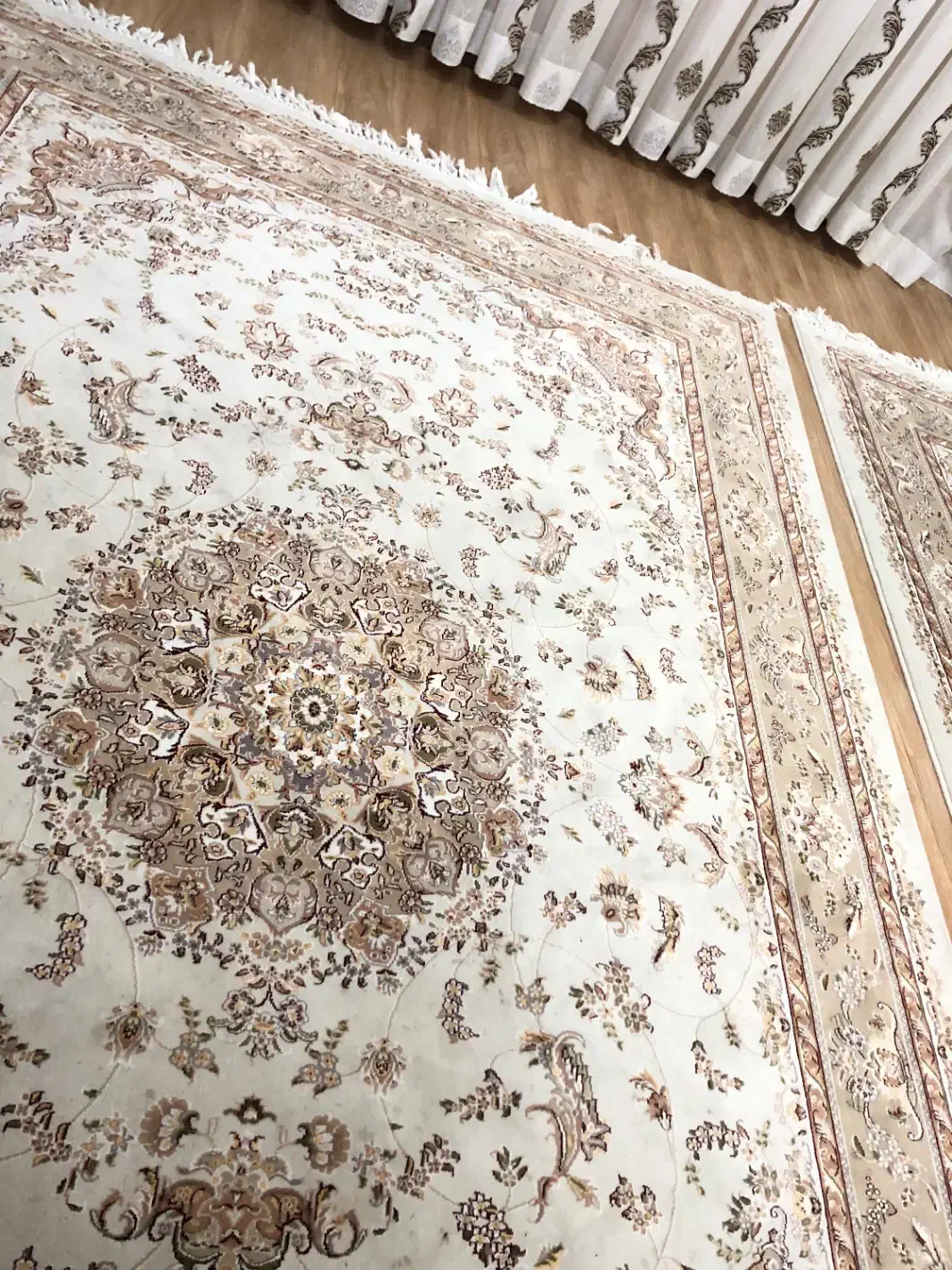 یک جفت فرش شش متری سالم و پرده|فرش|تبریز, |دیوار