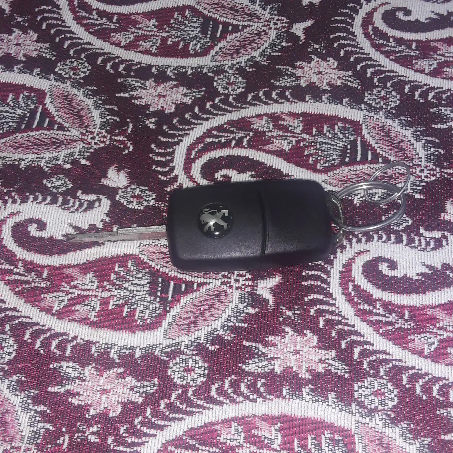 سوییچ پیدا شده|اشیا|قم, میرزائیه|دیوار