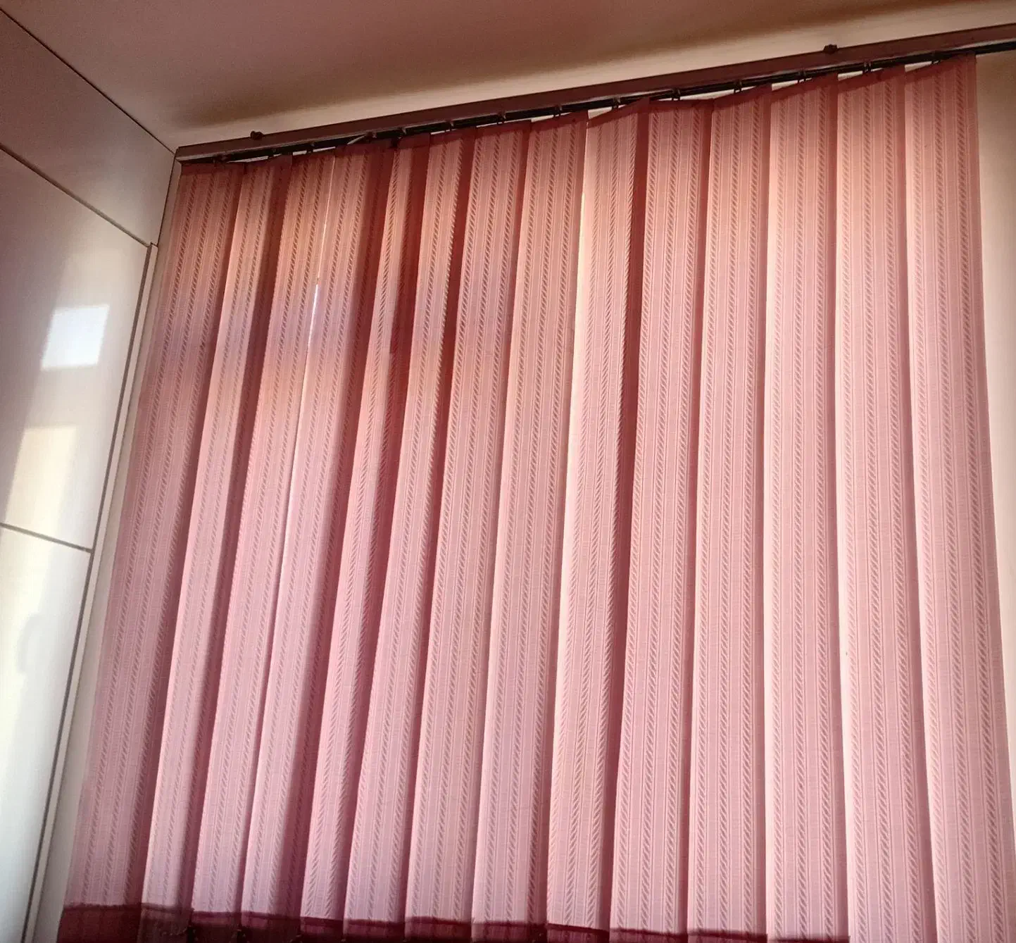 پرده عمودی ۲ عدد|پرده، رانر، رومیزی|اهر, |دیوار