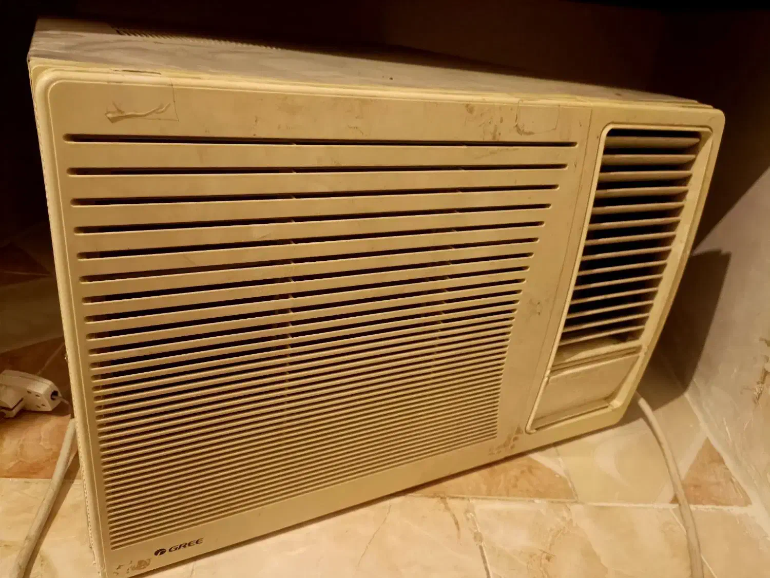 کولر گازی پشت پنجره ای اصل گری19 هزار|کولر گازی و فنکوئل|کرمان, |دیوار