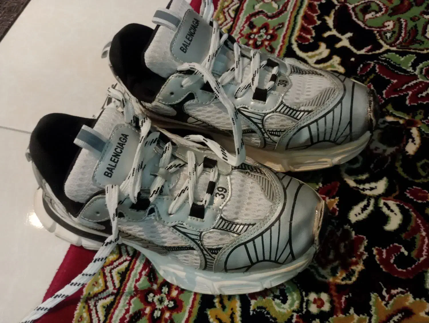 کفش بالینسیاگا|کیف، کفش، کمربند|خمینیشهر, |دیوار