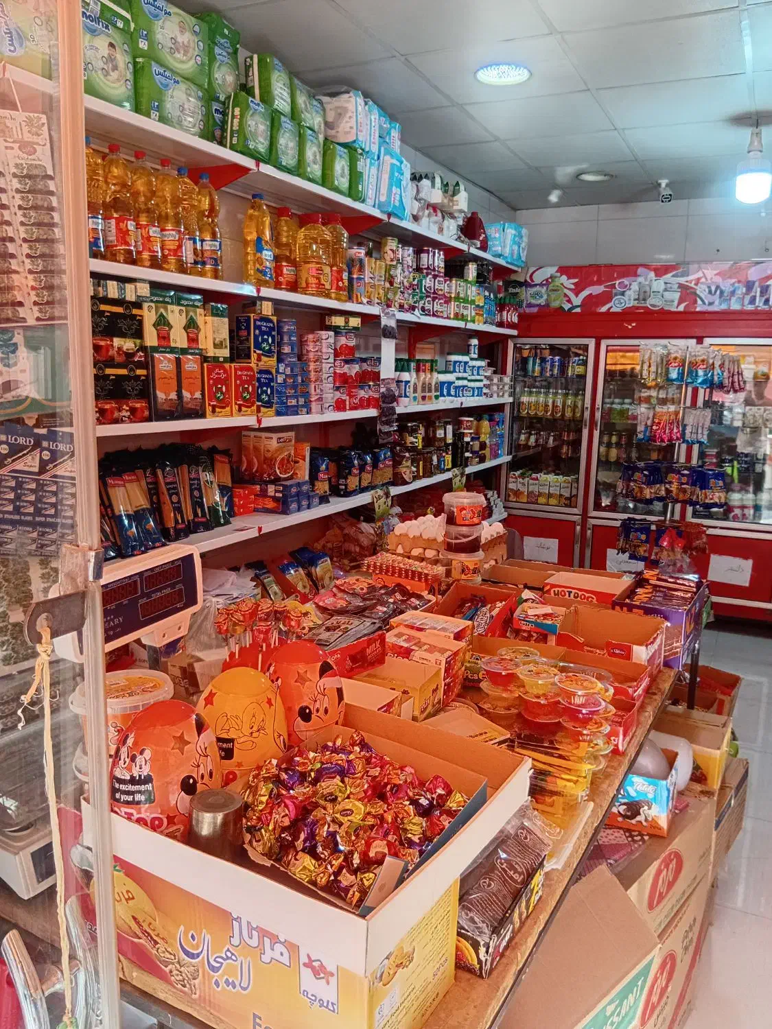 اجاره مغازه با جنس و قفسه و یخچال|اجارهٔ مغازه و غرفه|قرچک, مهدیه|دیوار