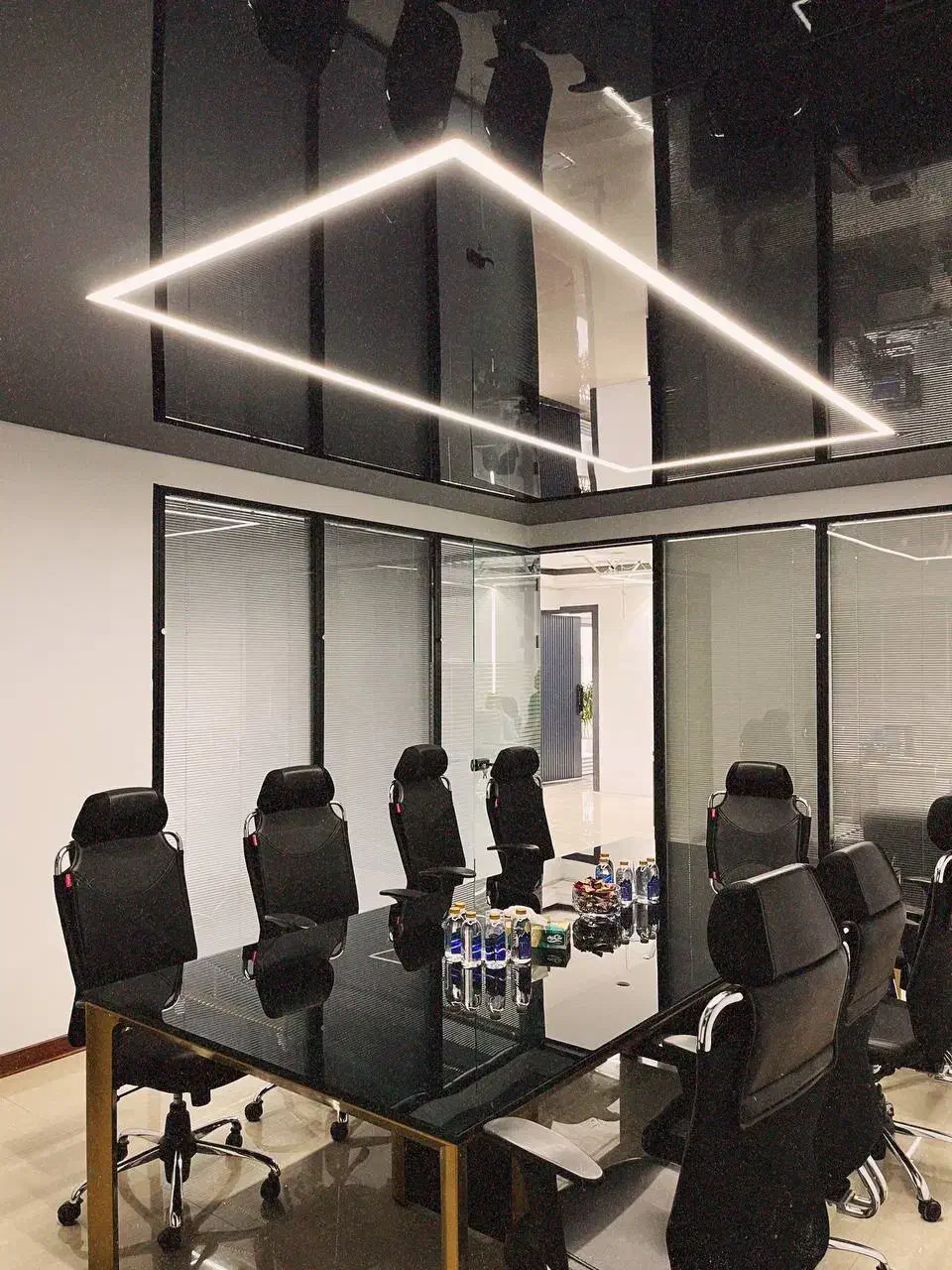 تولید و اجرای لاین‌نوری نورژن|لامپ و چراغ|رشت, گلسار|دیوار