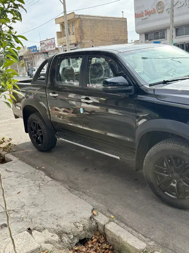 فروش کی ام سی مدل۴۰۲|خودرو سواری و وانت|یزد, |دیوار