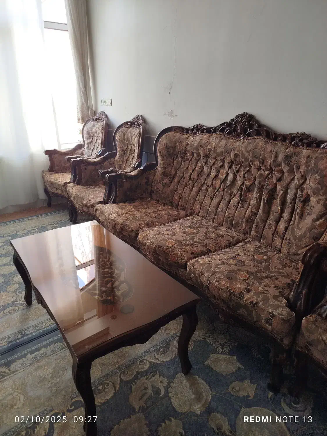 سلام مبلمان 5 نفر با چوب گردو و سفارشی ساز|مبلمان خانگی و میز عسلی|برخوار, |دیوار
